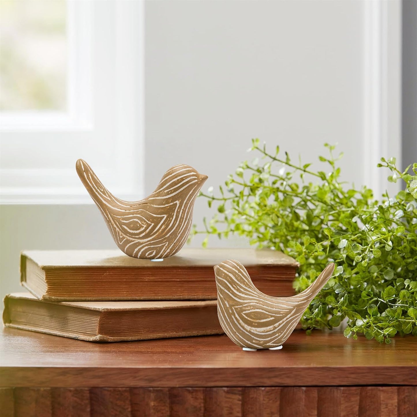 2PCS Small Birds Statues, Modern Home Decor Bird Sculptures, Animal Figurines Decorative Ornaments for Living Room, Bedroom, Office Desktop, Bookshelf, Coffee Table, Cabinets, Gifts for Bird Lovers