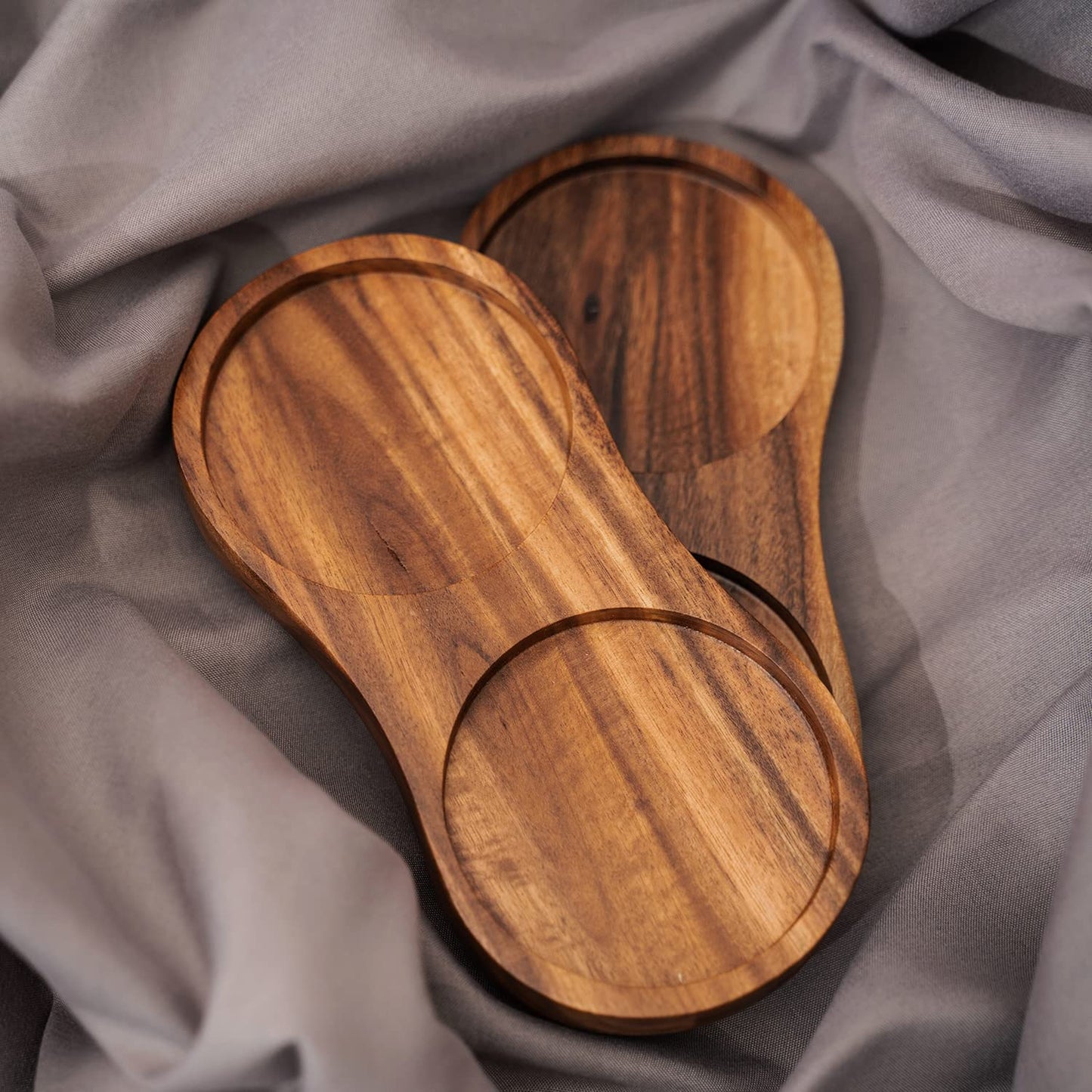 DeroTeno Salt and Pepper Mill Tray, Inner Dia 6.8 cm / 2.68 inch, Acacia Wood, Pepper Grinder Rest, Dining Table Protector (Pepper Mill and Salt Mill are not Included)