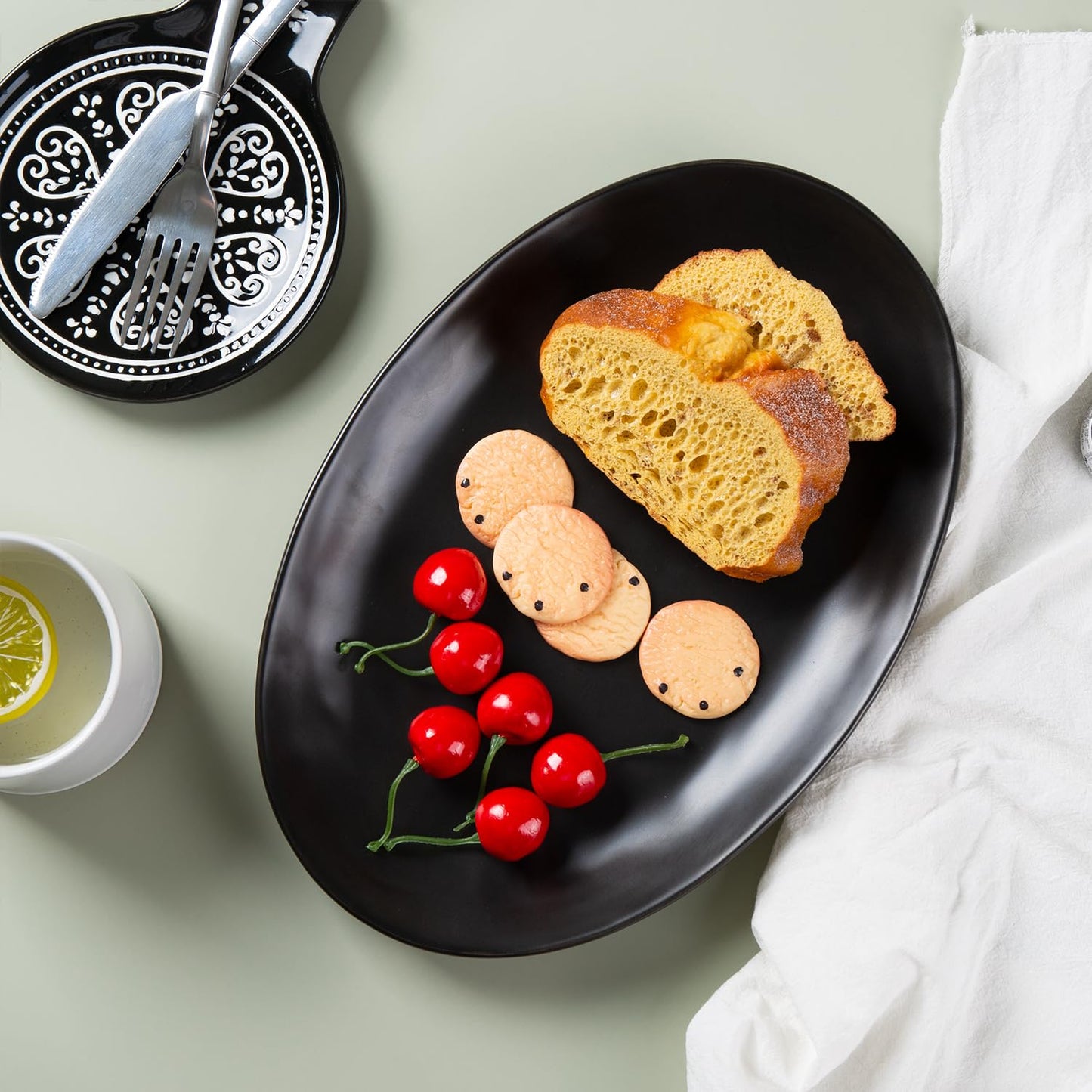 Magclay Porcelain Serving Platters, 12 Inch Large Serving Trays, Oval Serving Plates for Dessert Appetizers Meat/Entertaining/Party, Set of 3, Matte Black