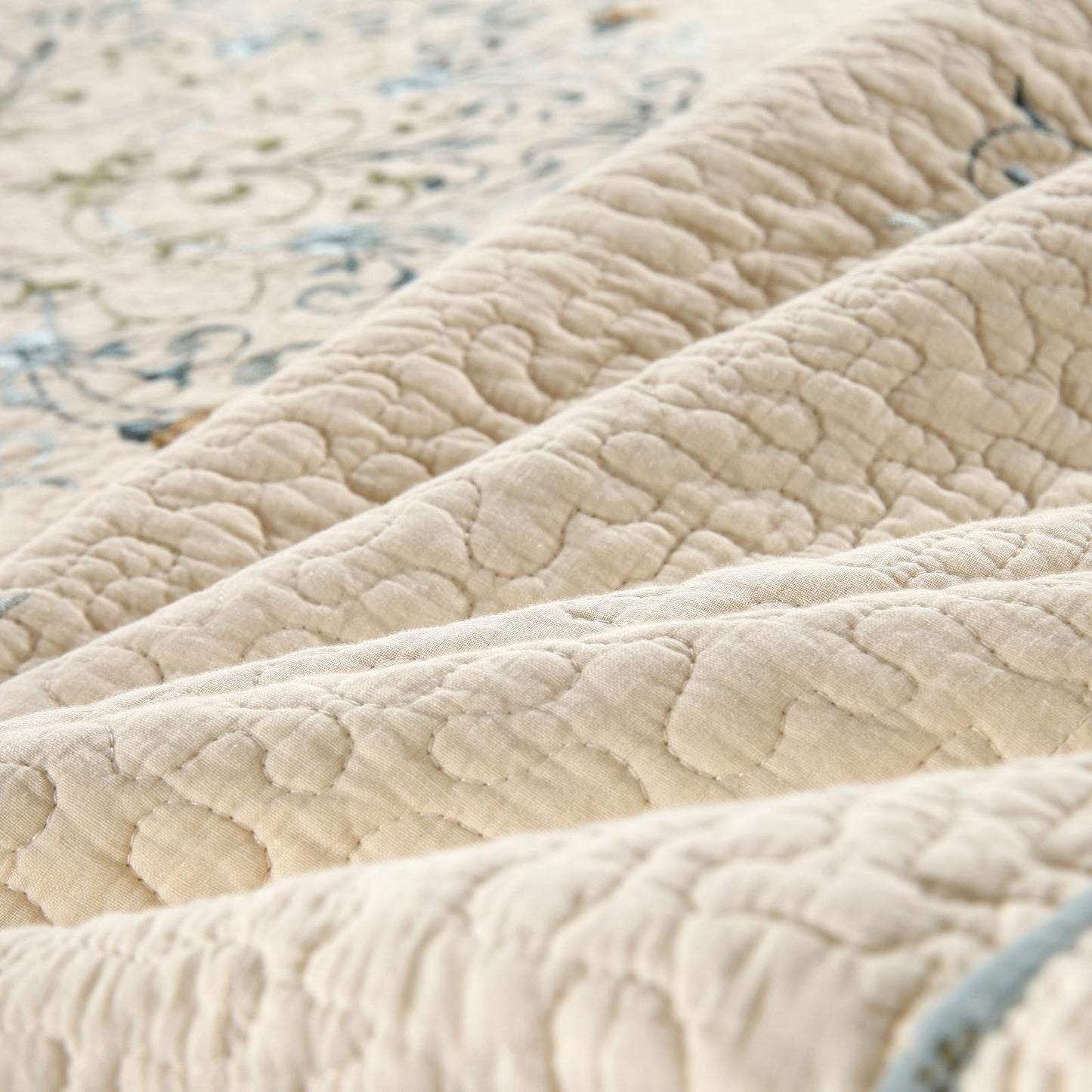 Quilt Set Floral Leaves 3D Embroidery Pattern 3 PCS Cotton Reversible Quilted Embroidered Decorative Bedspreads Coverlet Set, Lightweight &Soft Queen Size Beige Bedding Coverlet for All Season