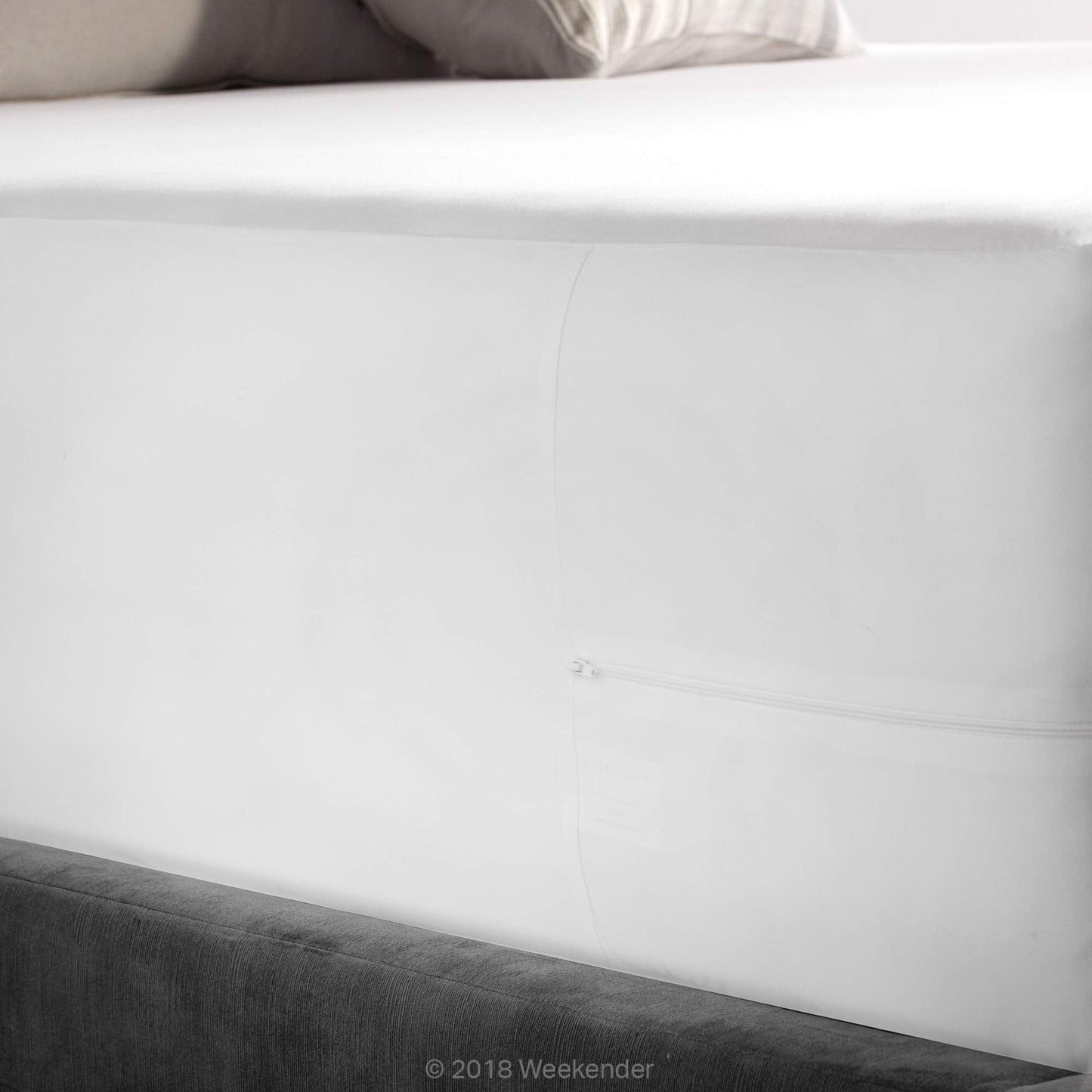 WEEKENDER Waterproof Mattress Encasement with Zipper Closure - Queen