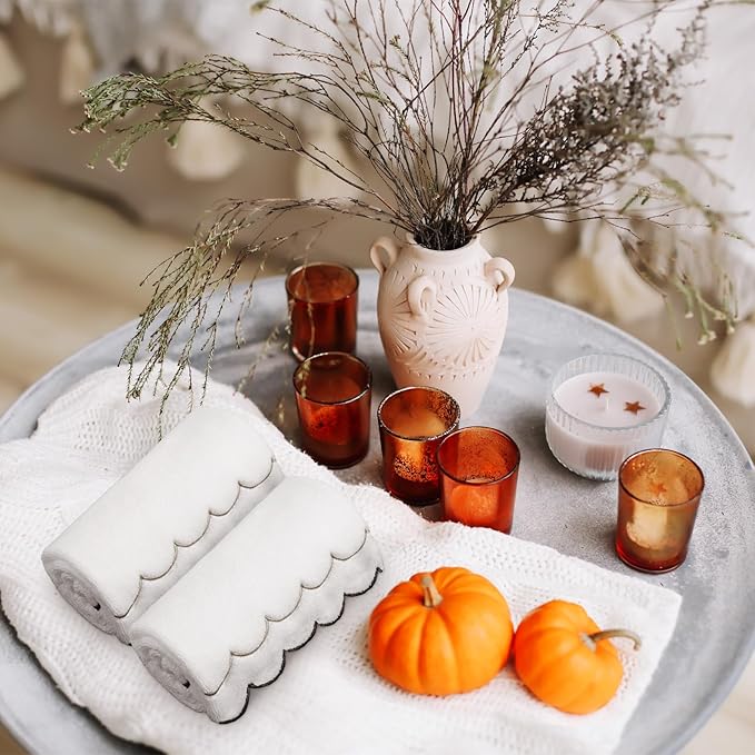 2 Pcs Scalloped Hand Towels 100% Cotton Fingertip Towels
