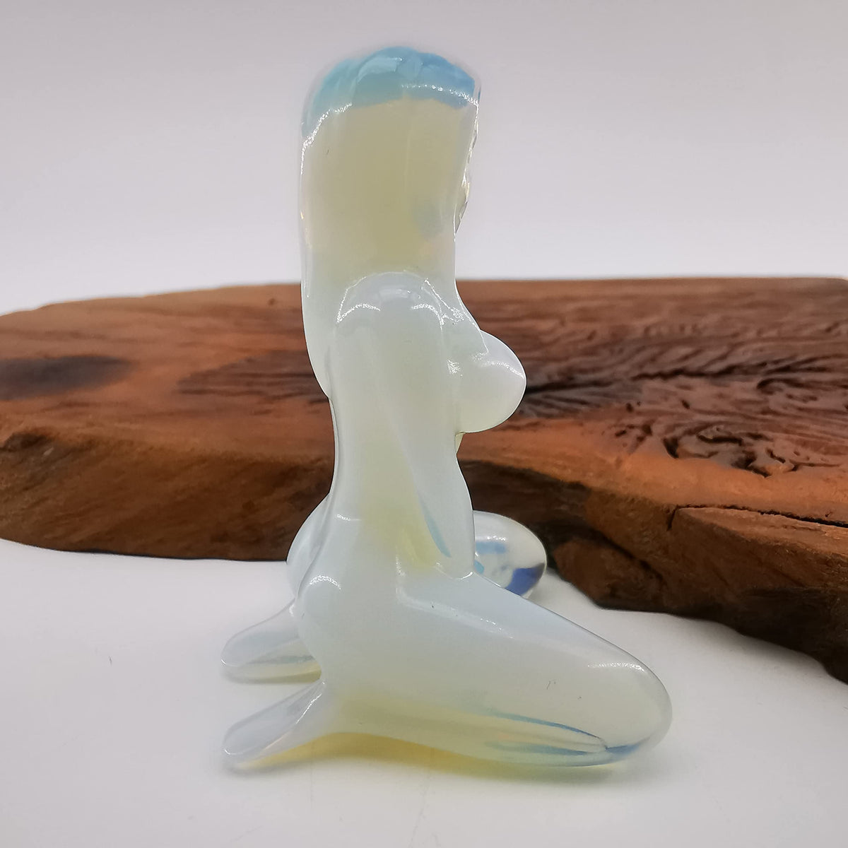NsmjodStone Natural Opal Hand Carved Female Model,Crystal Quartz Kneeling Female Model Carving,Reiki Healing Crystal,Home Decor,Crystal Gift 1PC
