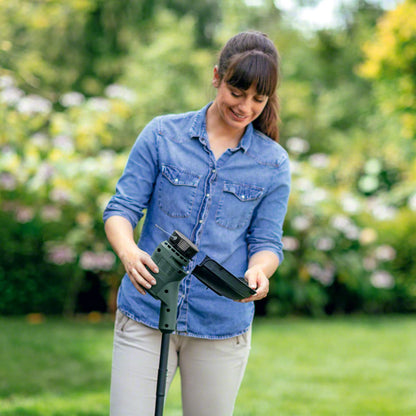 Bosch Electric Grass Trimmer EasyGrassCut 26 (280 Watt, Cutting Diameter 26 cm, Weight: 2 kg, in Carton Packaging)