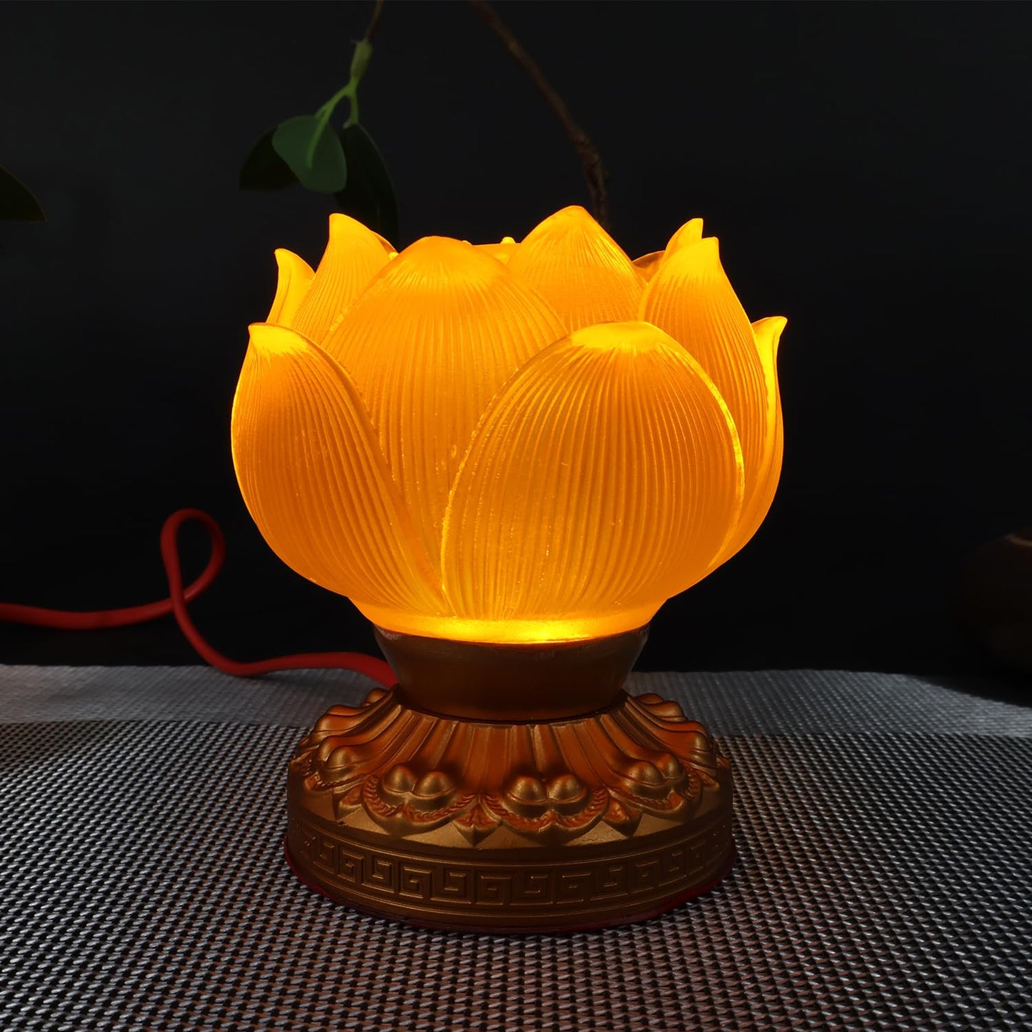 YeseeYe Lotus Buddhist Lamp - Buddha Lamp Light for Buddhist Occasions Supplies Meditation Buddhist Night-Light Desktop Home Decoration Figurine