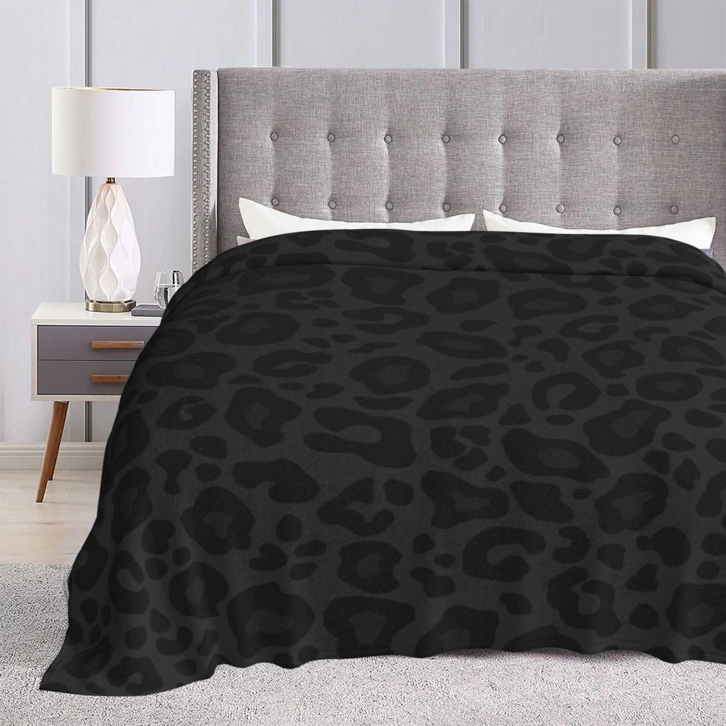 Jbofyee Black Leopard Print Throw Blankets All Season Ultra Soft Warm Cheetah Fleece Blanket for Home Bed Sofa Couch Chair Outdoor Travel Camping 50x40 Inch