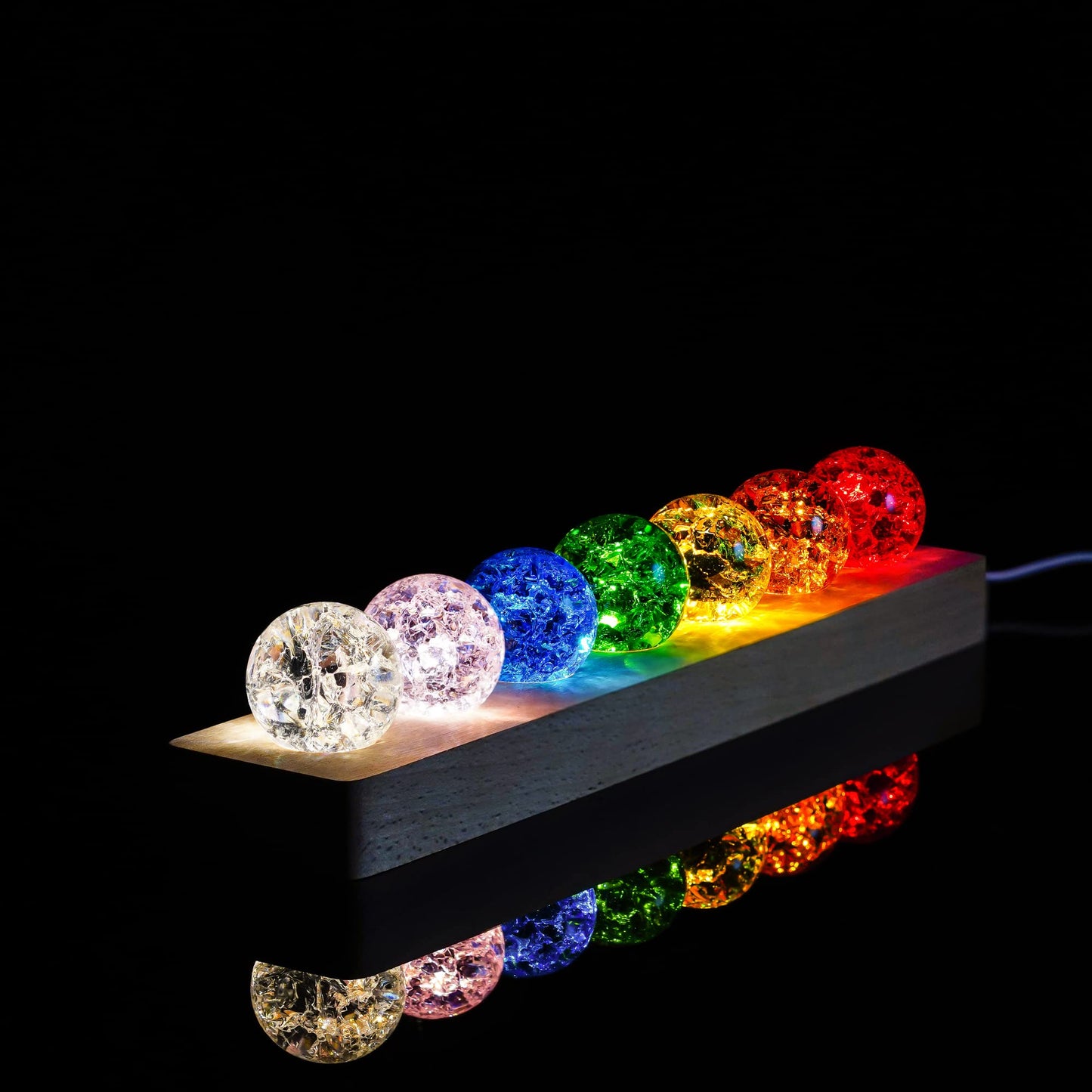 LOULIQIGIFT 7 Colors Ice Cracked Balls with LED Wooden Base 40mm Healing Sphere Balls Set Crystal Chakra Night Light Decor