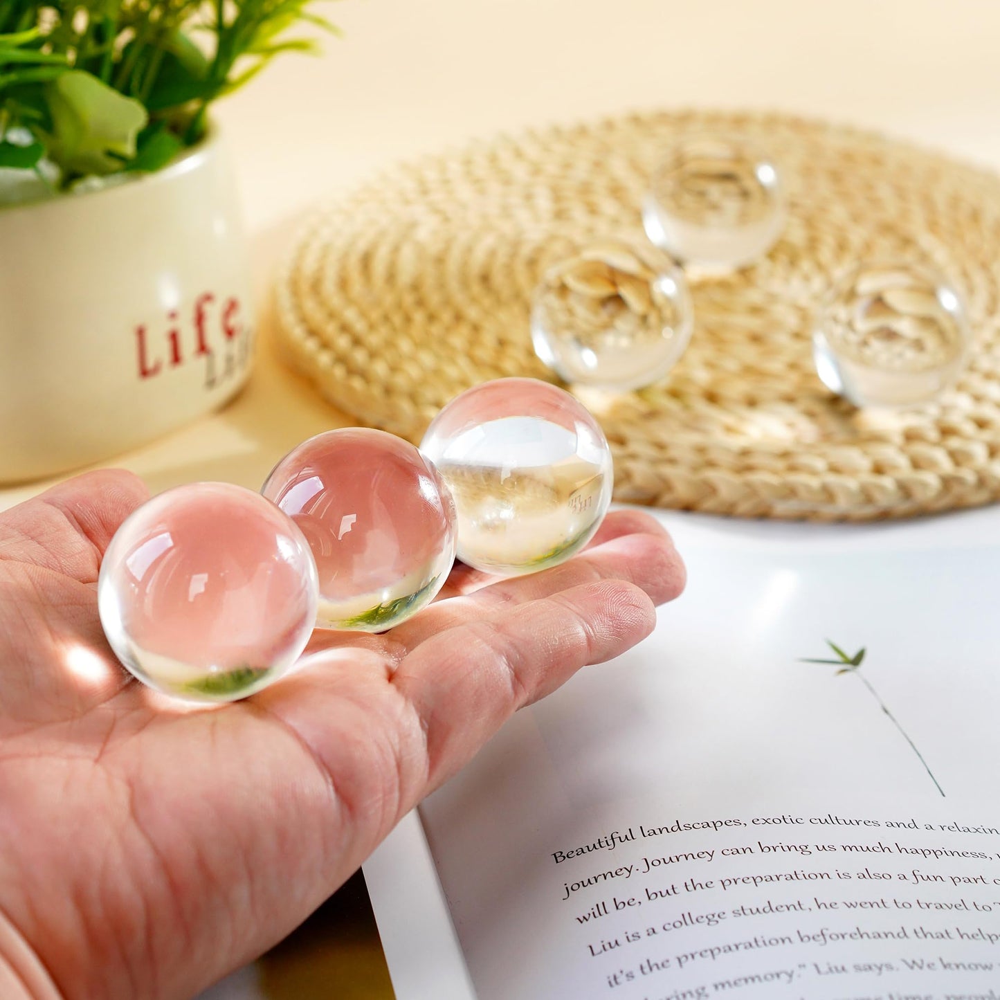 KRISININE 8pcs Clear Crystal Glass Balls 40mm Transparent Quartz Decorative Spheres for Home Table Decor