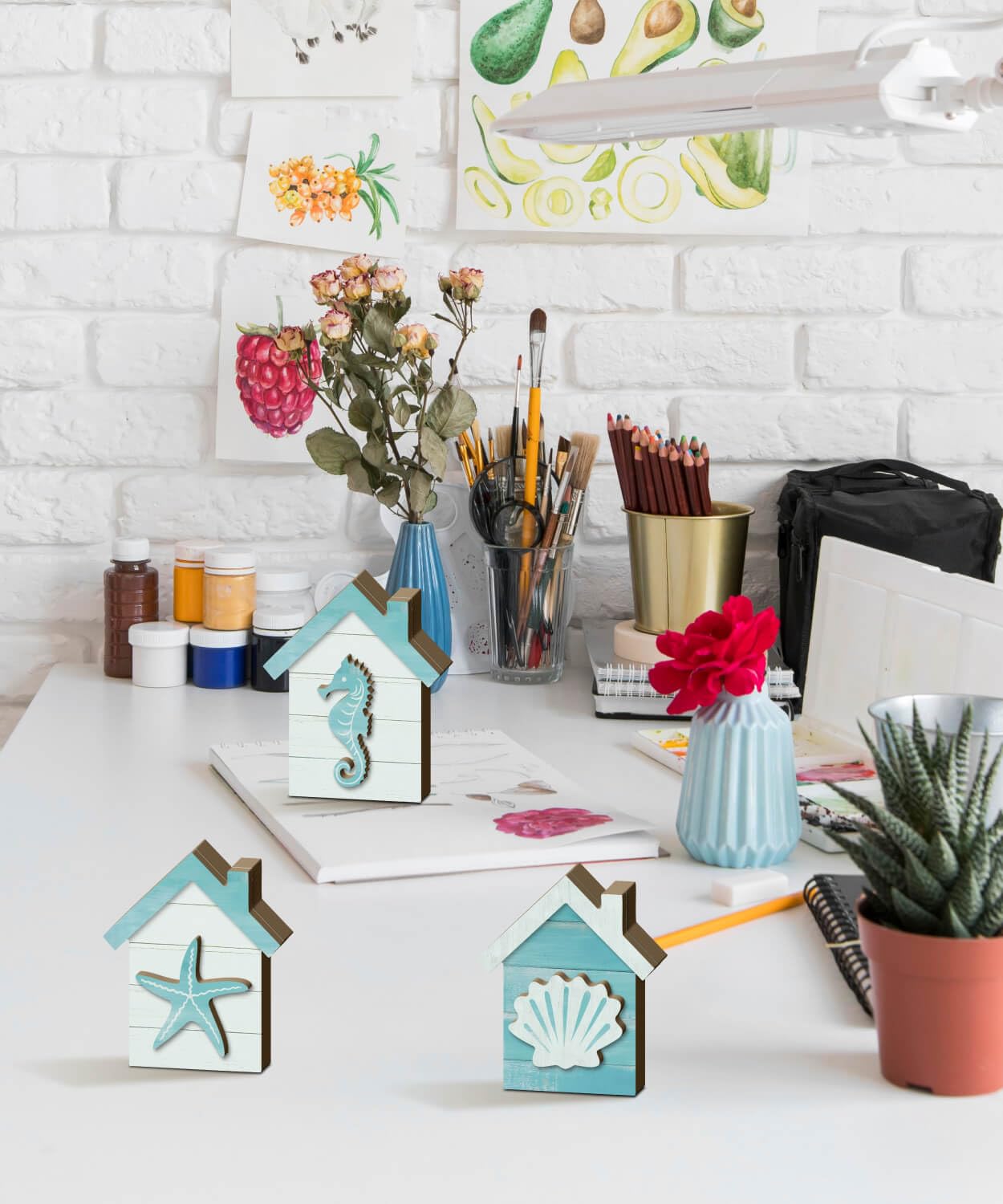 Putuo Decor Coastal Tabletop Decor Set of 3, Beach House Nautical Figurines with Seahorse Shell Starfish, Ocean Farmhouse Shelf Sitter for Bathroom, Living Room, Mantel, Tiered Tray