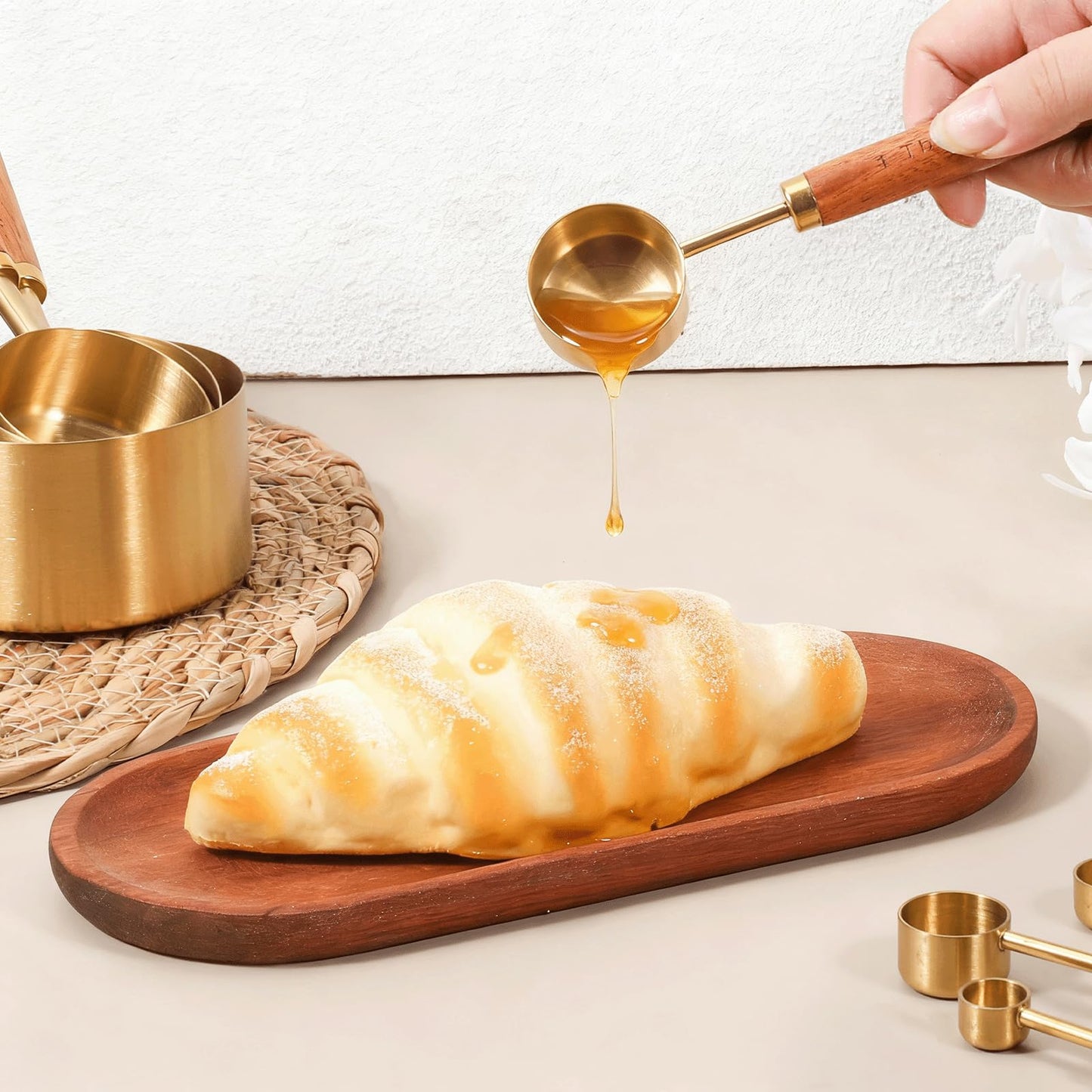 SHENLIU 8 Pcs Gold Measuring Cups and Spoons Set, Black Stainless Steel Measurings Cups with Wooden Handle, Metal Measuring Spoons and Measurings Cup Set for Kitchen Cooking Baking