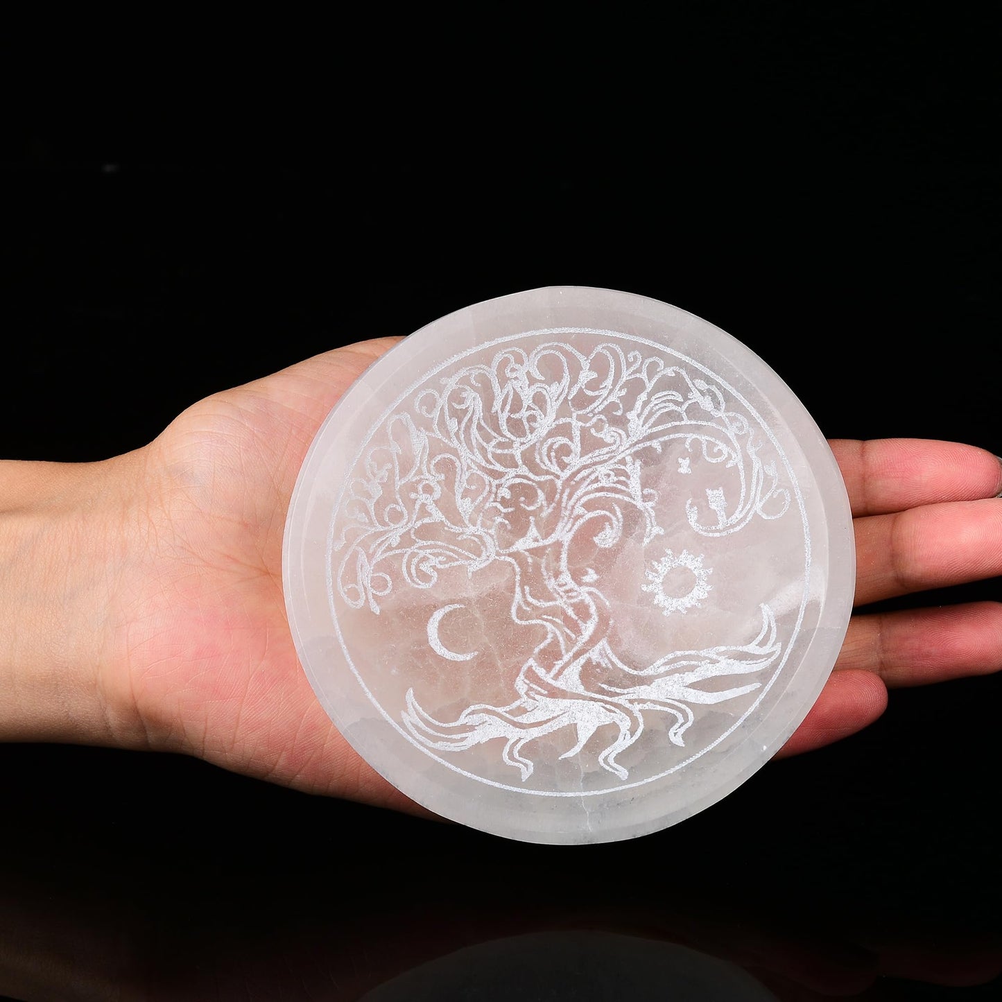 AMOYSTONE Natural Selenite Charging Bowl with Tree of Life Engraving 5.5 Inch Energy Cleansing Crystal Plate for Healing Meditation and Spiritual Home Decor