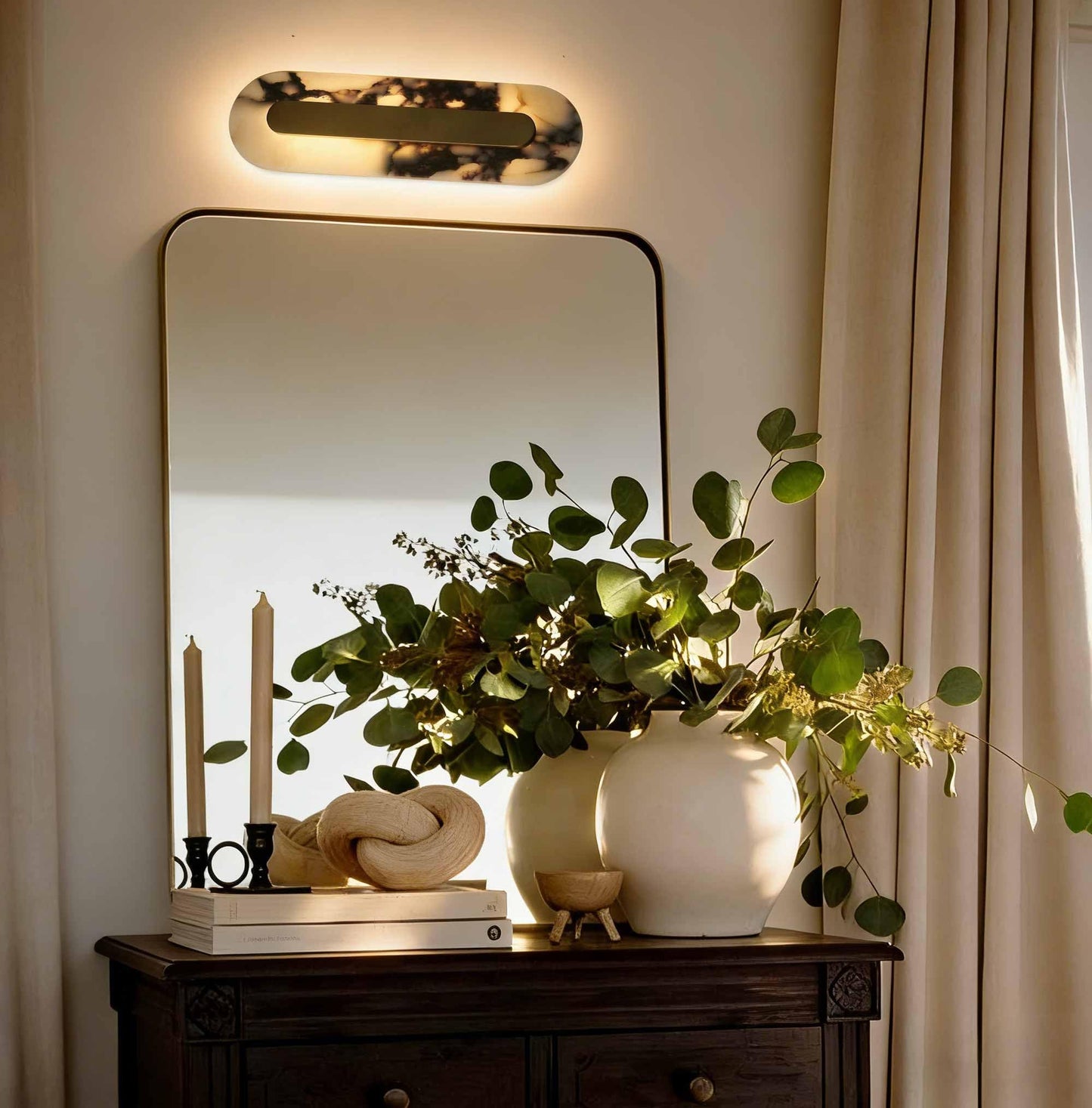 YMDHFS Alabaster Wall Sconce Oval Marble Wall Mount Light Gold Design Bathroom Vanity Light Natural Stone LED Warm Light for Living Room Bedroom Dining Room Hallway Indoor Lighting