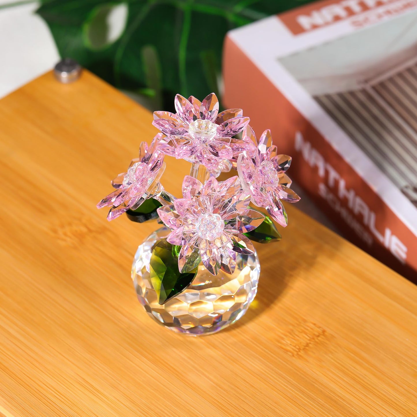 Ornalrist Crystal Pink Daisy Flower Figurine Statue Paperweight Glass Pink Daisy Bouquet Floral Collectible Decor Gifts for Friends Women (with 5 Flowers)