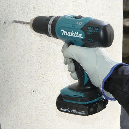 Makita 18 V Cordless Combi Drill, 2 x Batteries and Charger