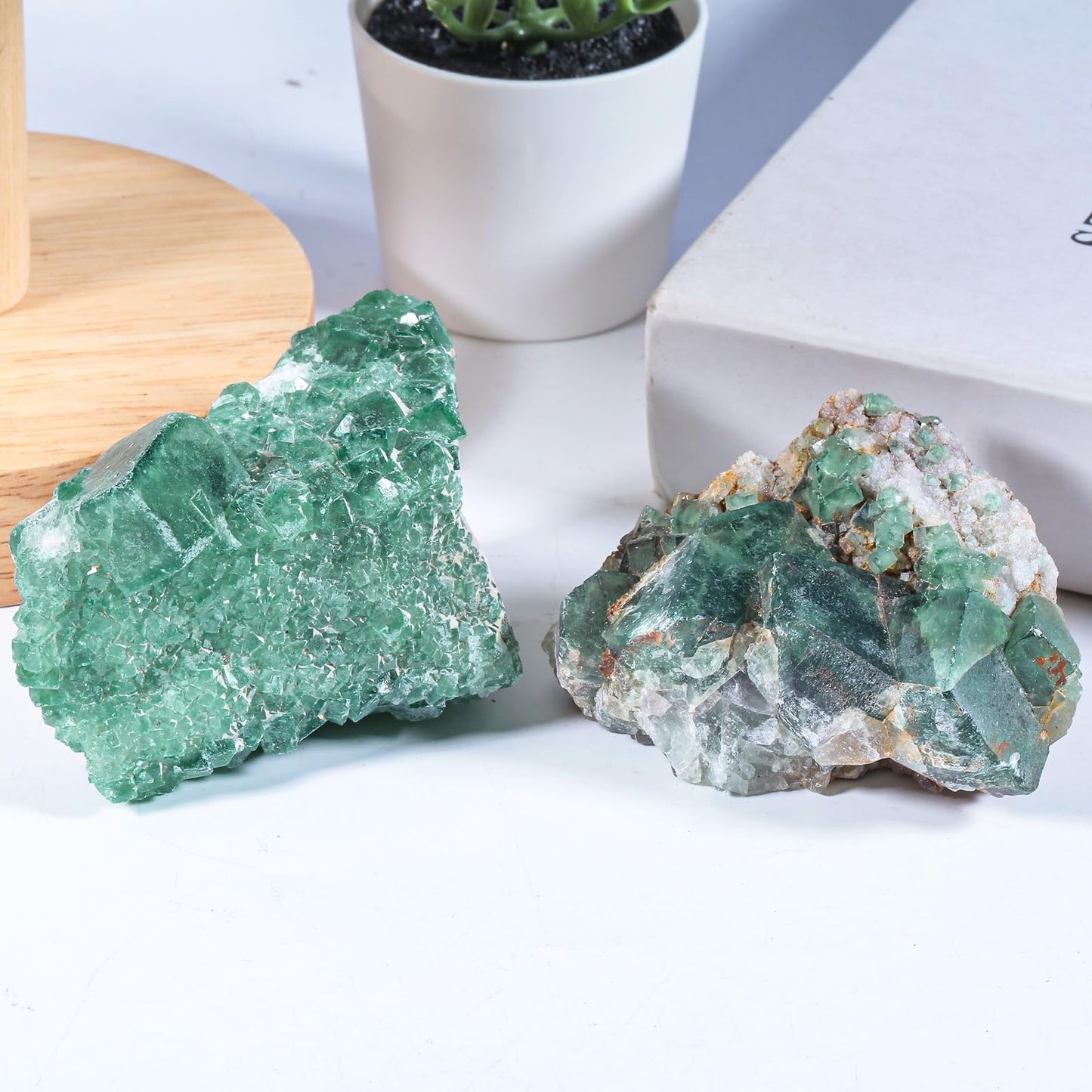 Rockcloud Natural Fluorite Crystal Geode Cluster Irregular Mineral Raw Stone Reiki Specimen for Chakra Meditation, 0.22-0.44 lb