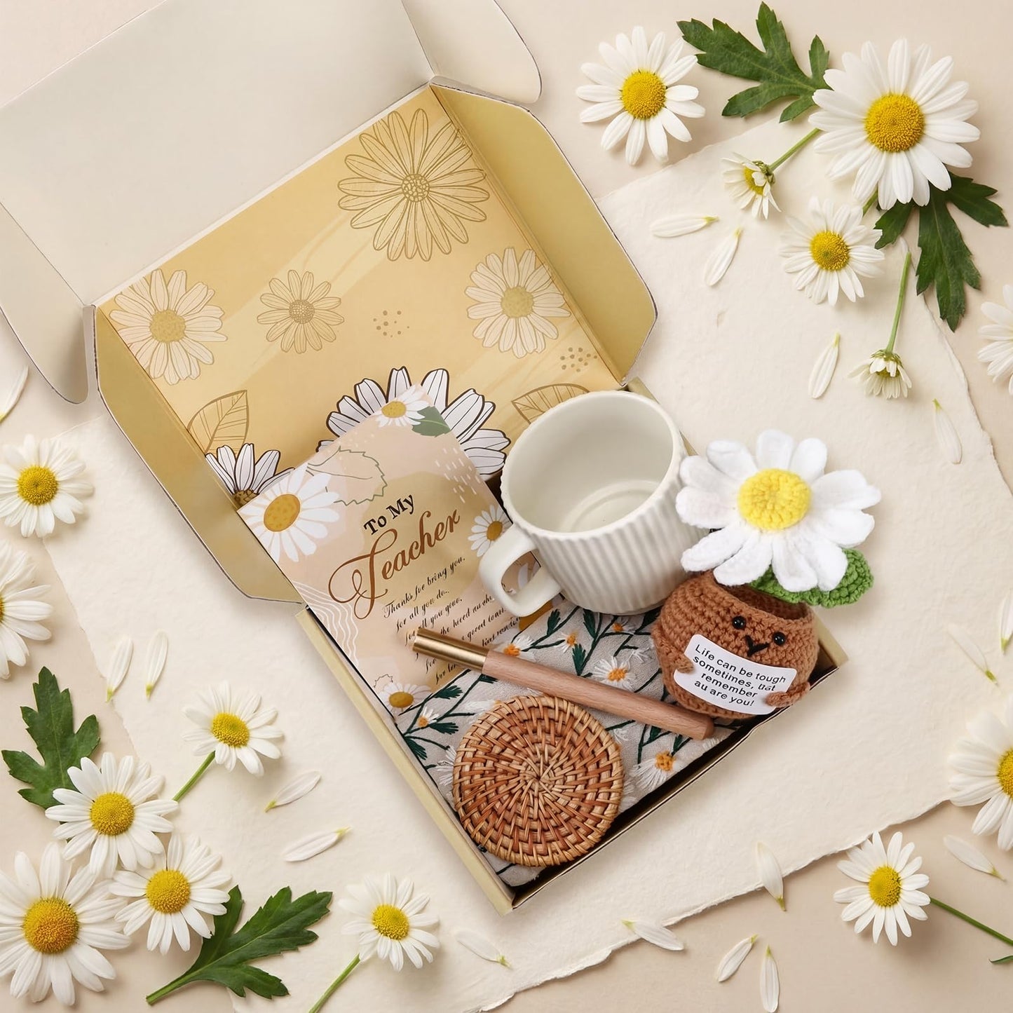 Remerry Teacher Appreciation Gift Box for Women End of Year Thank You Teacher Gift from Student Blanket Mug Coastal Journal Socks and Greeting Card for Teachers Women Graduation Set of 9(Daisy)