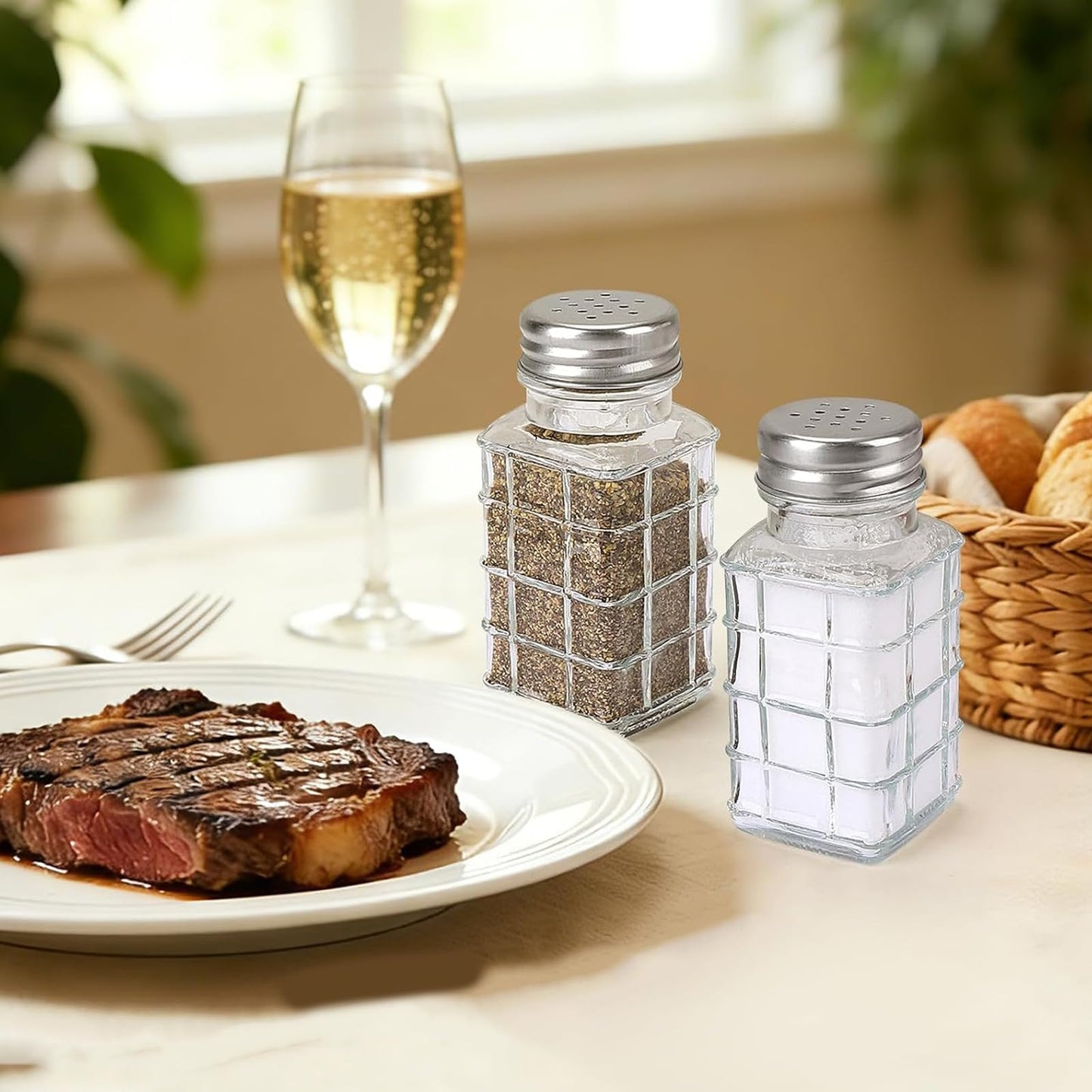 2Pcs Condiment Containers Square Shaker Transparency Glass Seasoning Jars for Salts Peppers Storage Clear Seasoning Bottles