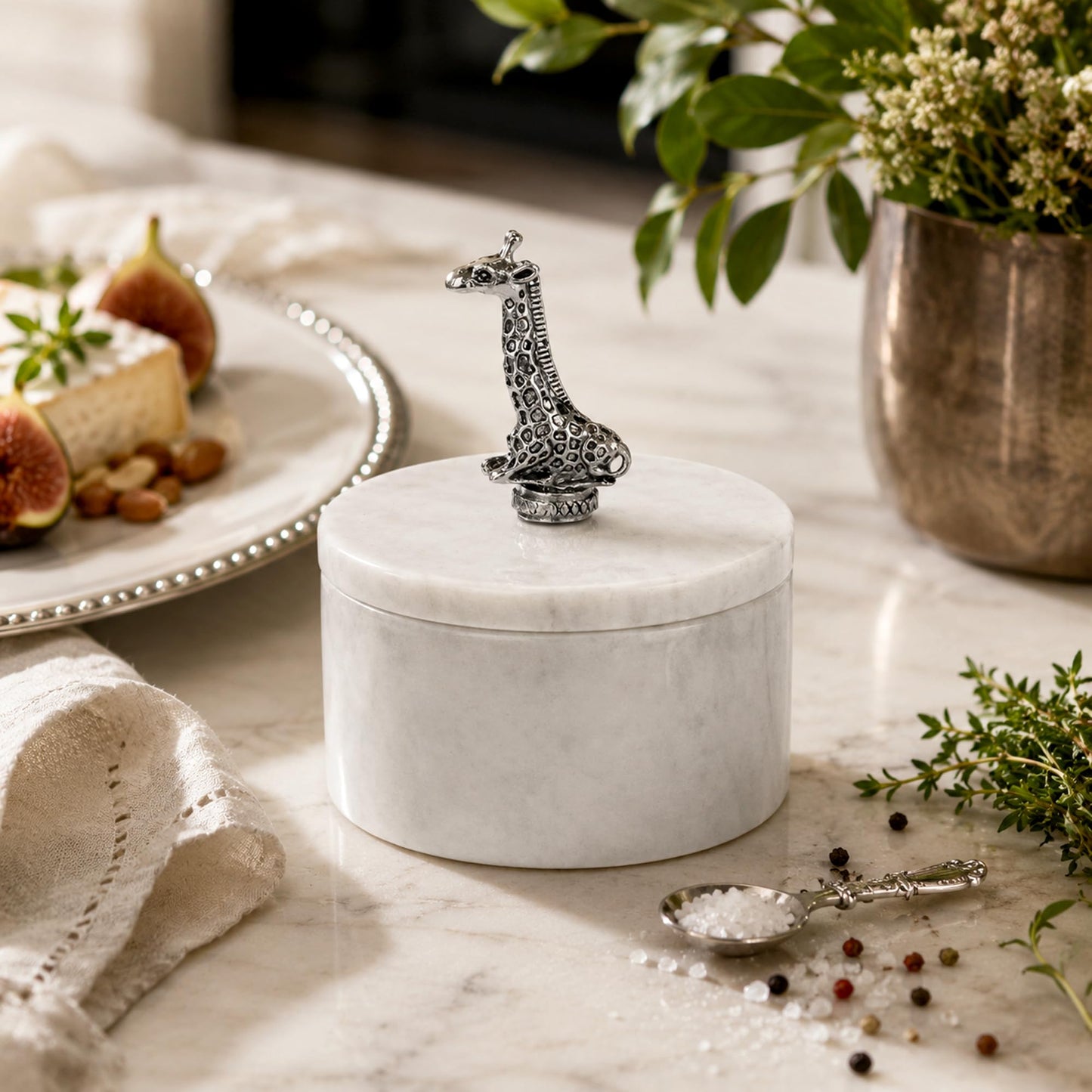 Homestia Natural Marble Spice Cellar with Giraffe Lid, White Stone Salt Box for Pink Himalayan Salt, Sea Salt, Pepper, Herbs and Spices, Elegant Kitchen Countertop Seasoning Container
