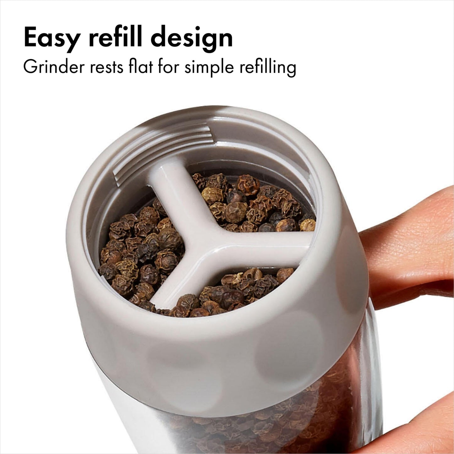 OXO Good Grips Contoured Mess-Free Pepper Grinder, Adjustable Ceramic Grinder with Five Settings, Black Pepper Mill for Home and Kitchen, Spice Tool and Kitchen Gadget