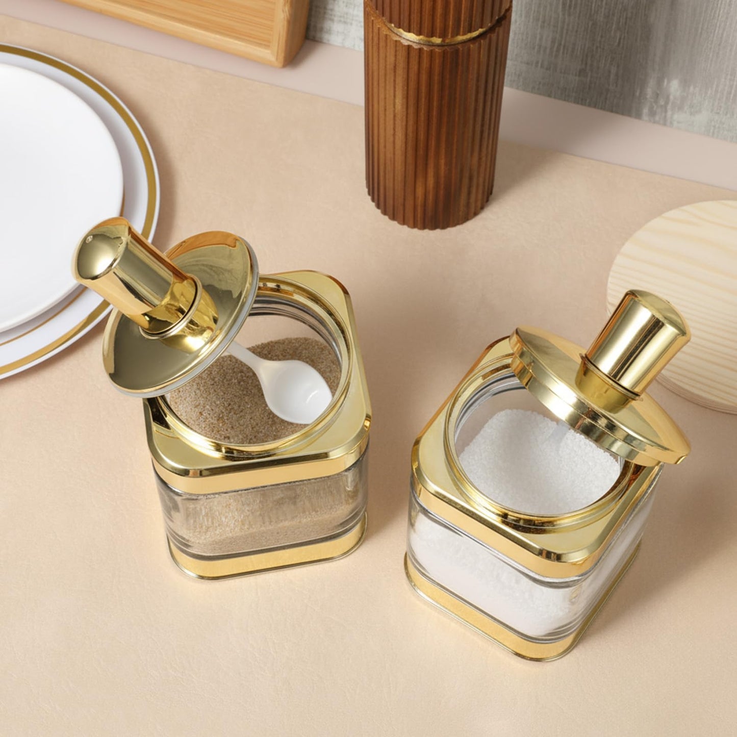 Hpmjz 2 PCS Glass Condiment Containers Gold Spice Jars with Lids and Spoons Seasoning Pot Set Salt Box Sugar Dispenser for Kitchen Dining Room Counter Flour Sugar