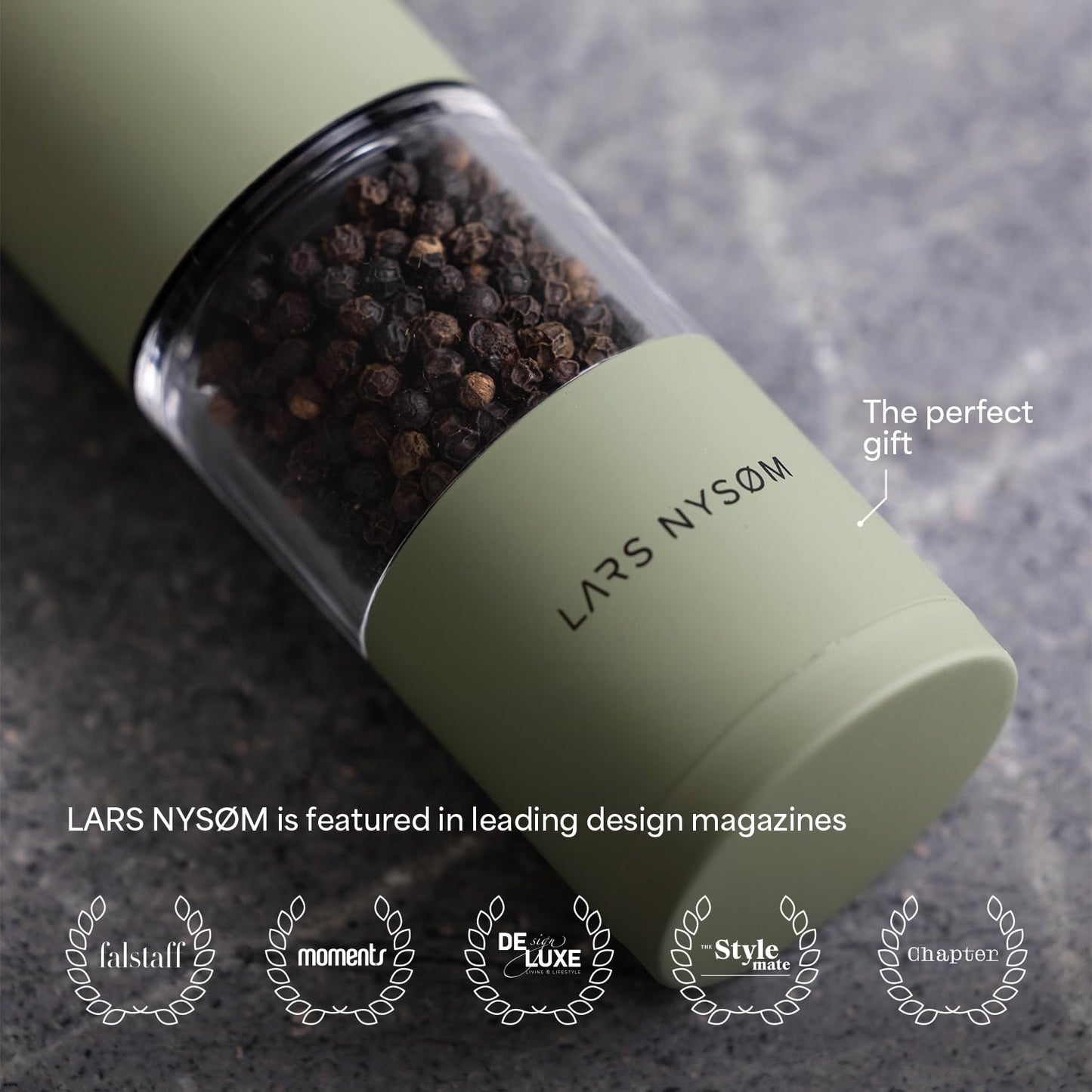 LARS NYSØM Salt and Pepper Grinder Set, Manual Salt and Pepper Mills with Adjustable Ceramic Grinder, Design Spice Shaker Set (Carbon Black)