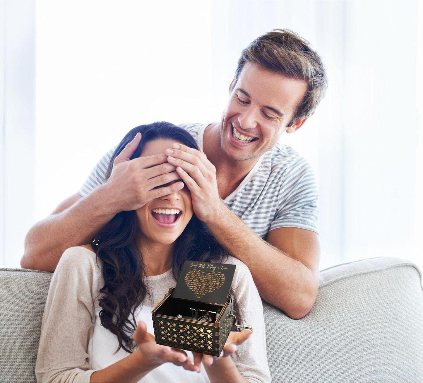 CAMKONG Can't Help Falling in Love Music Box, for Women, Men,Vintage Wooden Hand Crank Music Box,Gifts for Lover, Boyfriend,Girlfriend (Black)