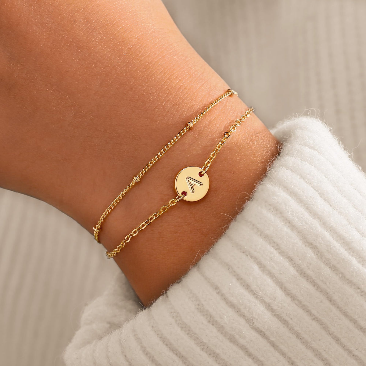 MONOZO Gold Initial Bracelets for Women Jewelry Gifts Trendy - Dainty Disc Monogram Letter A Gold Initial Bracelets Personalized Letter Bracelet Mothers Day Birthday Jewelry Gifts for Women Mom