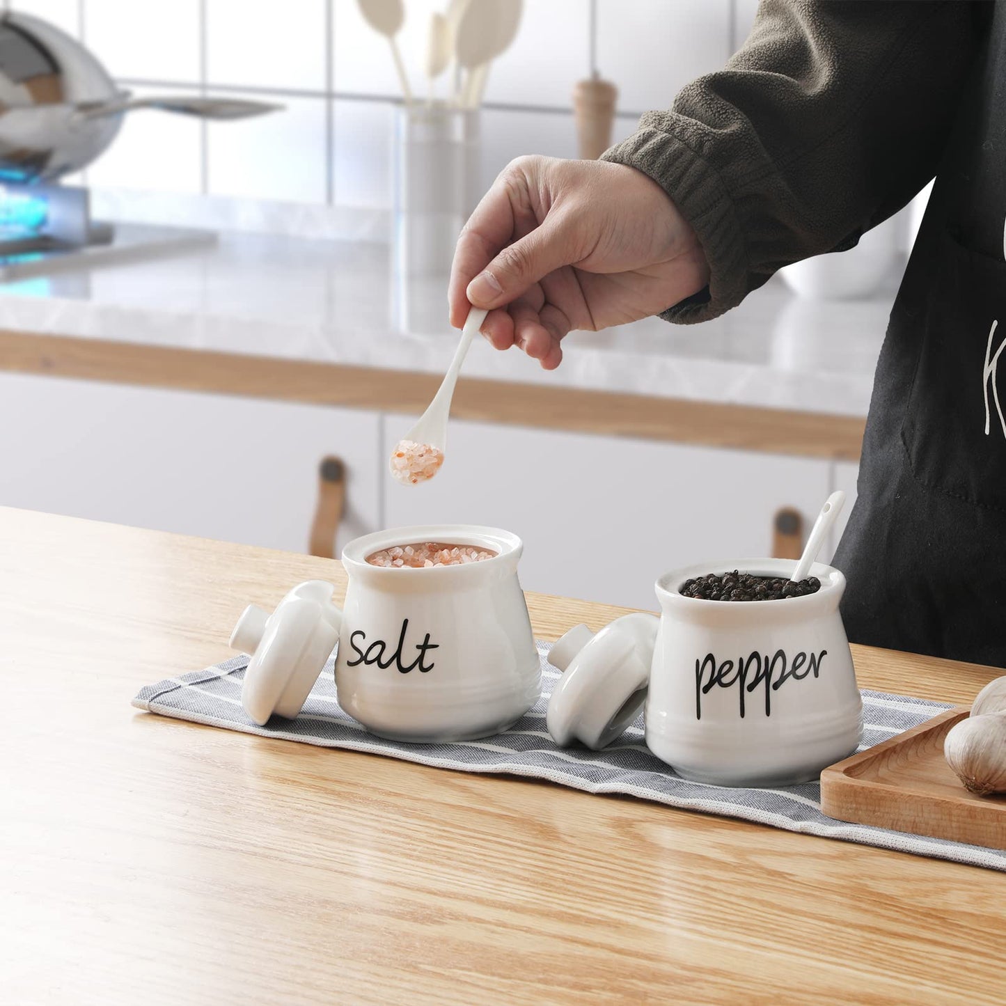 ONTUBE Ceramic Salt and Pepper Bowls with Lid and Spoon 12oz (White)