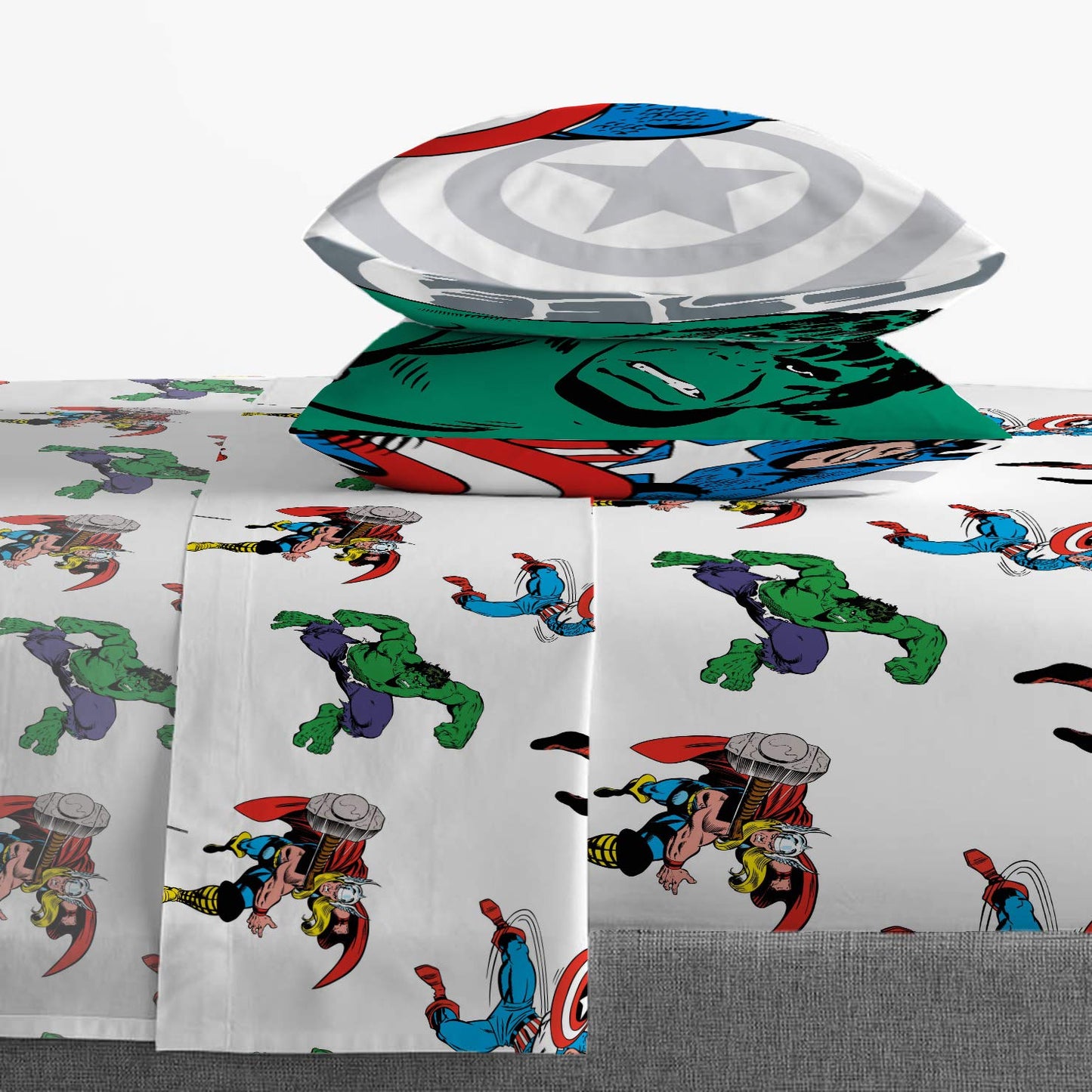 Jay Franco Marvel Avengers Comic Cool 7 Piece Full Bed Set - Includes Comforter & Sheet Set - Bedding Features Captain America, Spiderman, Iron Man, Hulk, & Thor - Super Soft