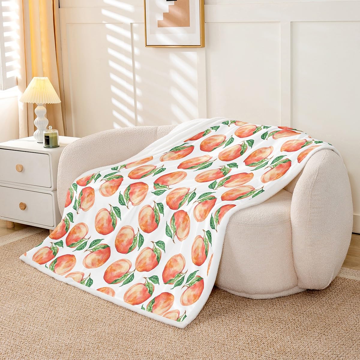 Feelyou Peach Print Plush Blanket Cute Tropical Fruit Peaches Fleece Blanket Red Green Design Sherpa Throw Blanket for Bed Sofa Couch Room Decor Lightweight Fuzzy Blanket Throw 50"x60"