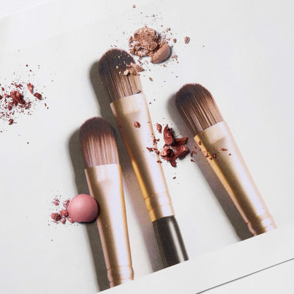 LAURA GELLER NEW YORK Retractable Black Kabuki Brush for Liquid, Cream and Powder Face Makeup With Aluminum Handle