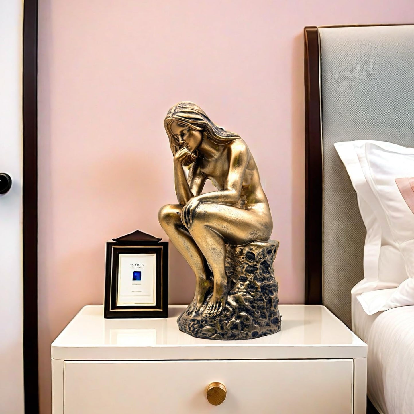FUNSXBUG Resin The Thinker Woman Statue Figurines Thinking Girl Sculptures Collectible Figurine Home Office Decor Living Room Decoration Bronze