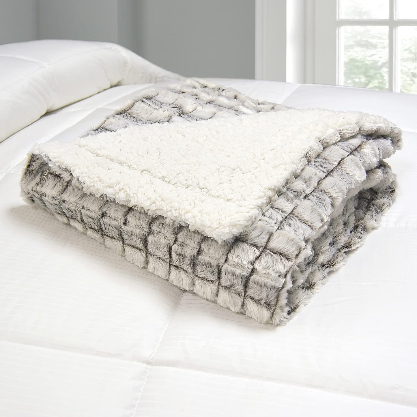 Blue Ridge Home Fashions Hotel Suite Soft Micromink Sherpa Throw Blanket Super Cozy Reversible Ultra Luxurious Sofa Decorative Blanket, 50 x 60 in Brown Color Throw, Brown -2PACK, (K418243)
