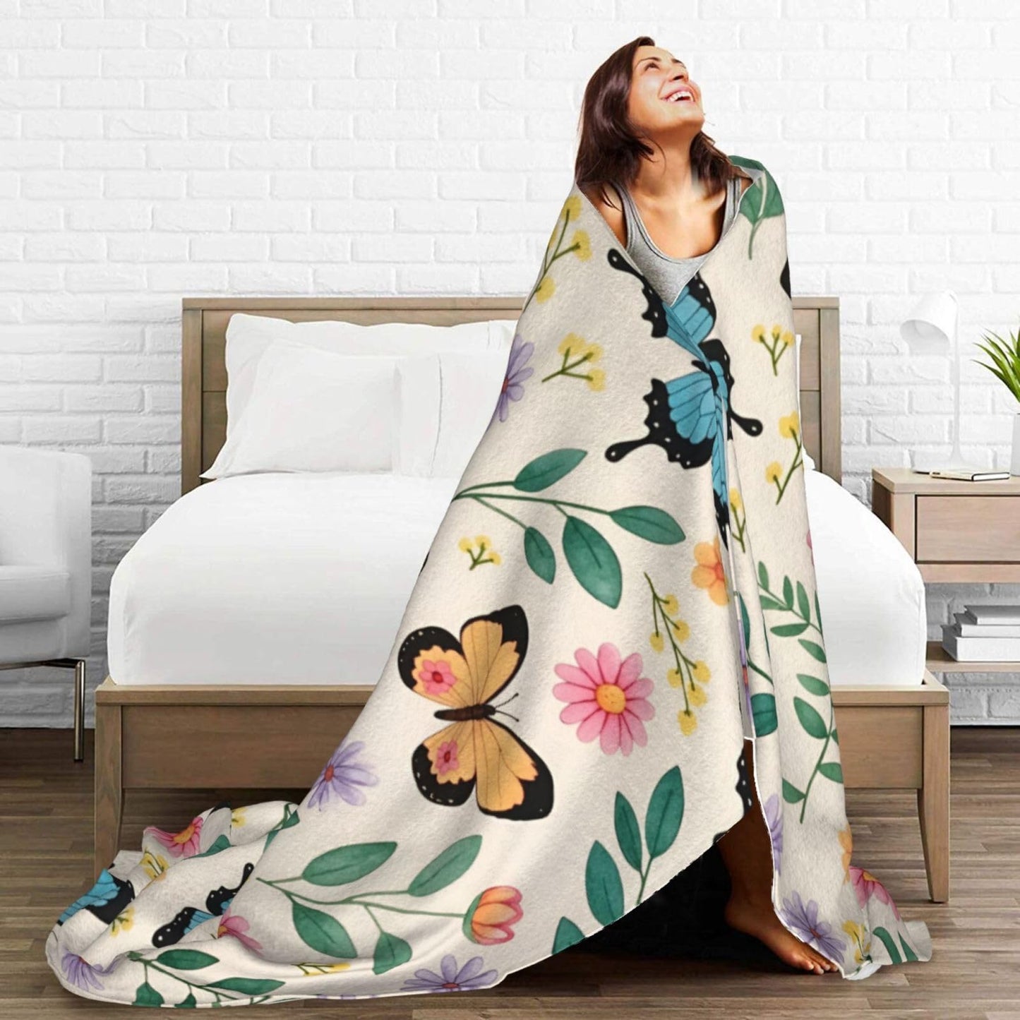 Perinsto Floral Butterfly Throw Blanket Ultra Soft Warm All Season Wild Flower Green Plant Decorative Fleece Blankets for Bed Chair Car Sofa Couch Bedroom 50"X40"