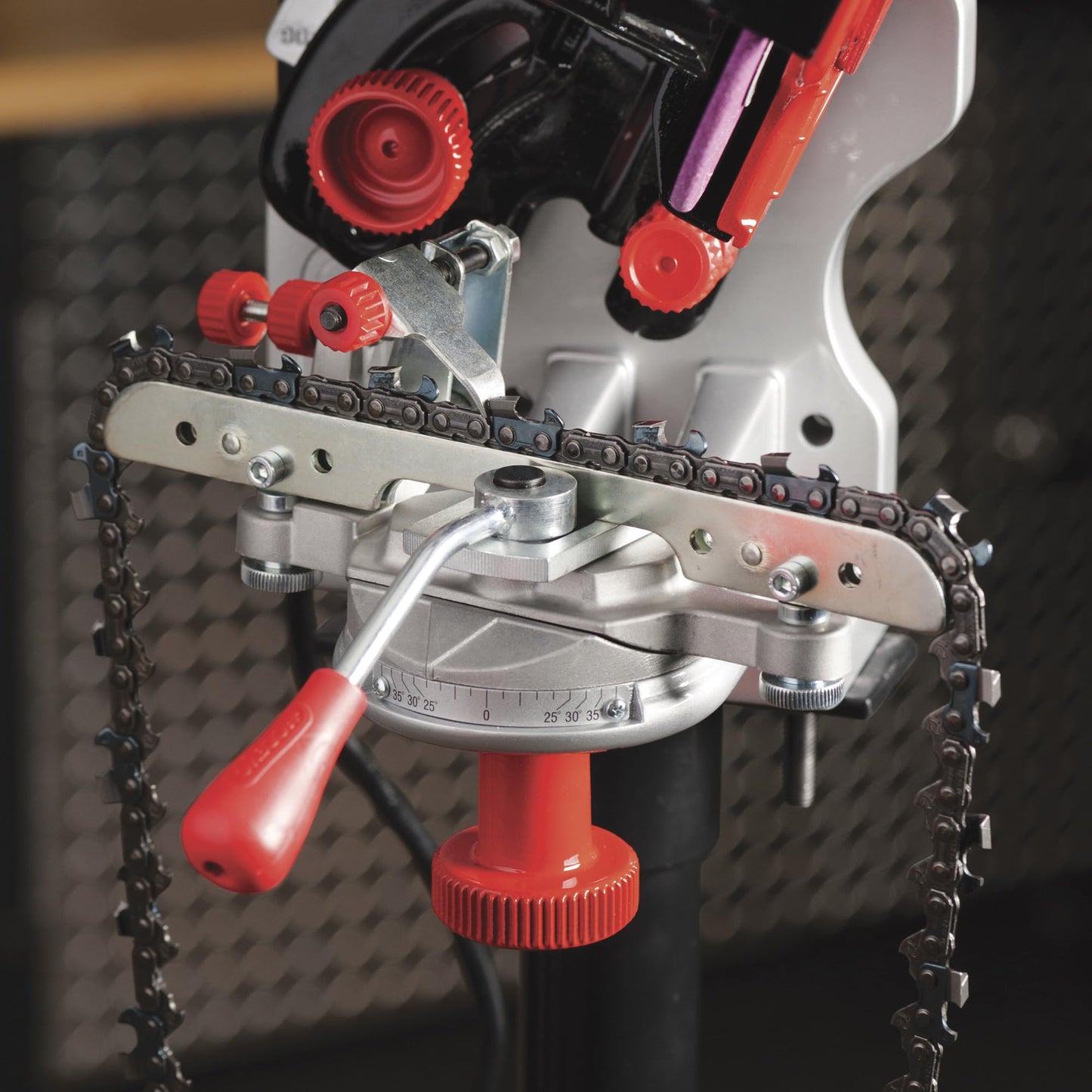 Oregon Professional Compact 120-Volt Bench Grinder, Universal Saw Chain Sharpener, for All Chainsaw Chains (410-120)