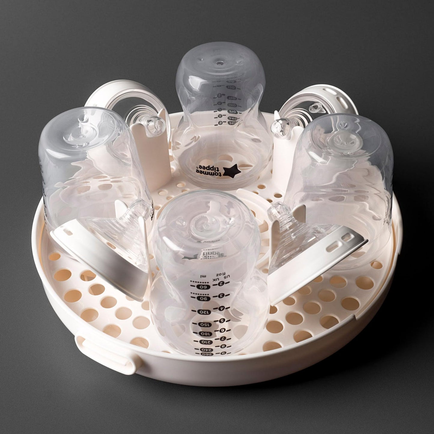 Tommee Tippee Microwave Steam Steriliser for Baby Bottles, Soothers, Breast Pumps and Feeding Accessories, Kills Viruses and 99.9% of Harmful Bacteria, 4-Minute Sterilisation Cycle