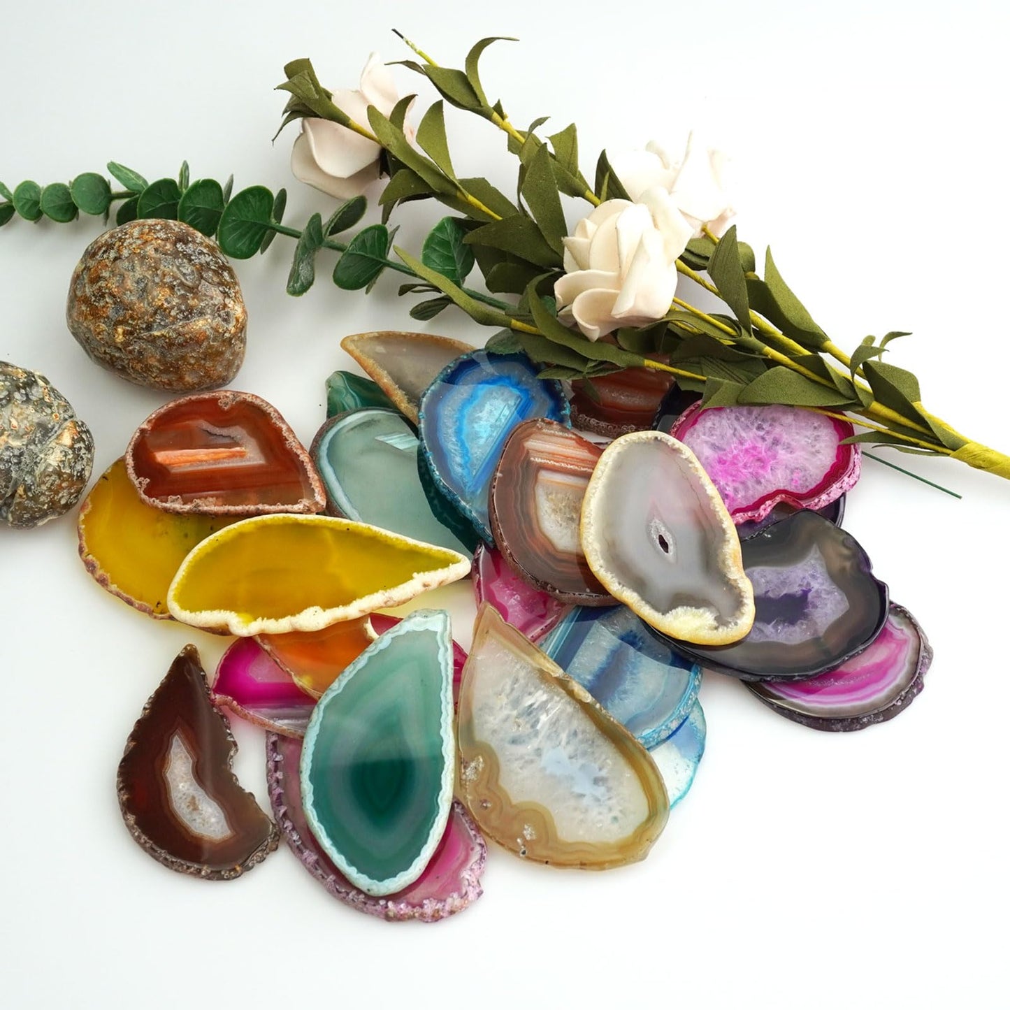 Sisamn 15pcs Natural Polished Agate Slices, Geode Slices Bulk for Light Table, Table Place Cards, Jewelry Making, Crafts, Home Decor, 1.18-2.56 Inches Length (Non-Drilled)