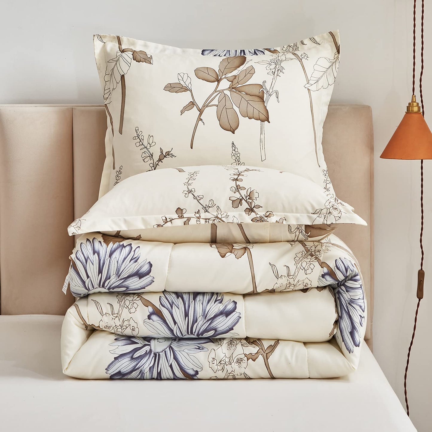 Joyreap 7 Piece Bed in a Bag Queen, Elegant Flower Botanical Smooth Soft Microfiber Floral Comforter Set for All Season (1 Comforter, 2 Pillow Shams, 1 Flat Sheet, 1 Fitted Sheet, 2 Pillowcases)