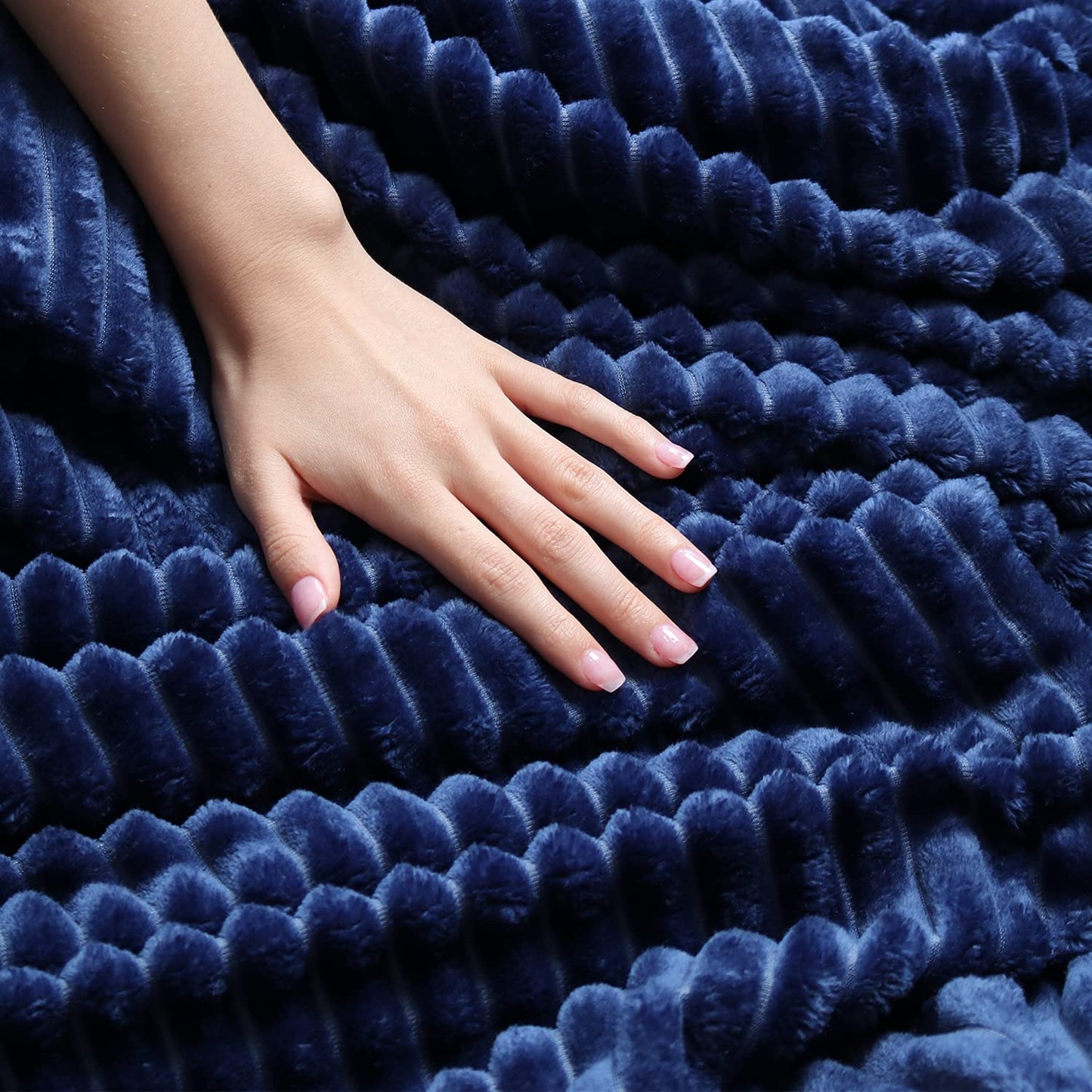 Clara Clark Cut Plush Fleece Throw Blanket - Twin Size - Lightweight Super Soft Fuzzy Luxury Bed Blanket for Bed - Machine Washable - (66x90) (Navy Blue)