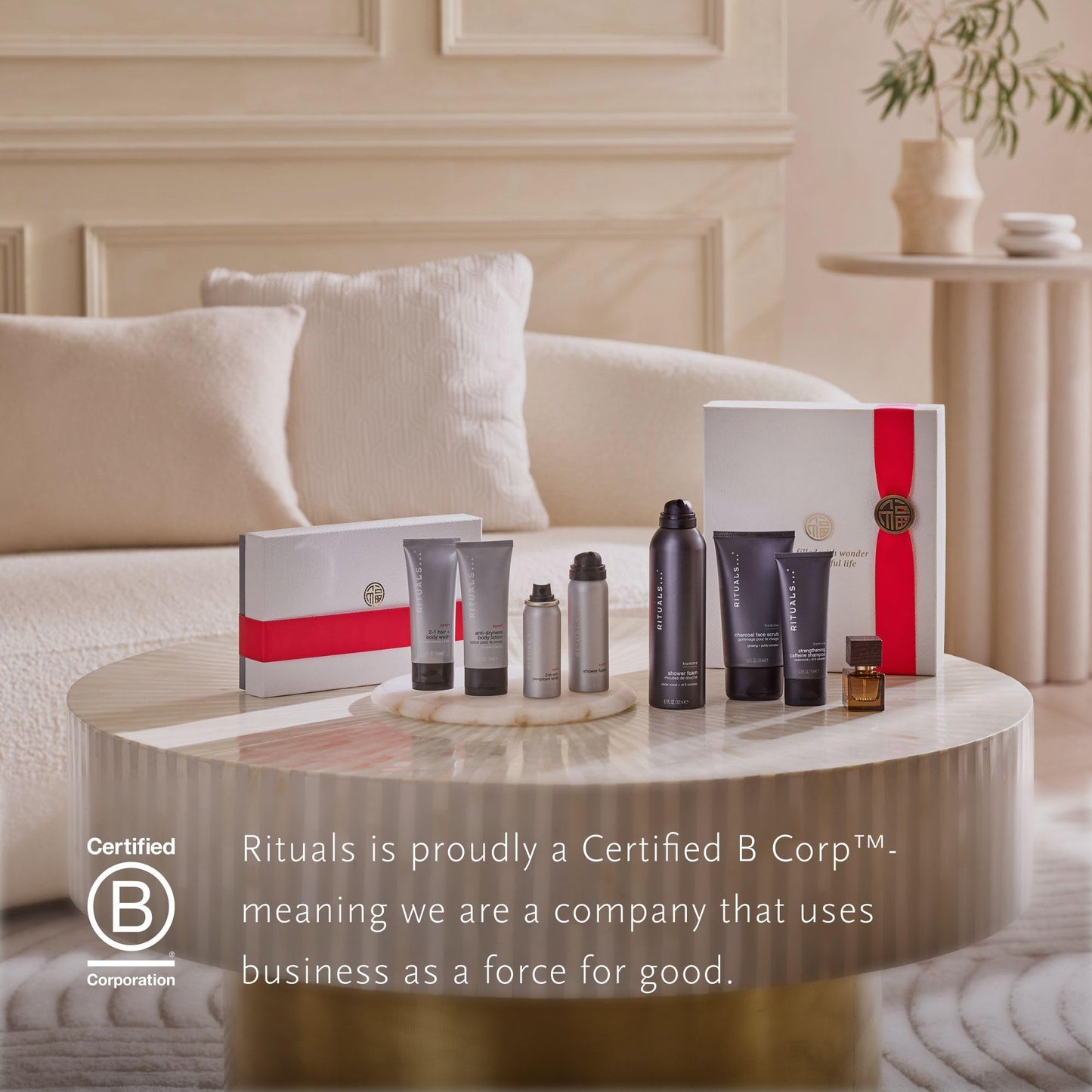 RITUALS Gift Set for Men from The Homme Collection - Shower Gel, Shampoo, Face Scrub, Eau de Parfum – Medium
