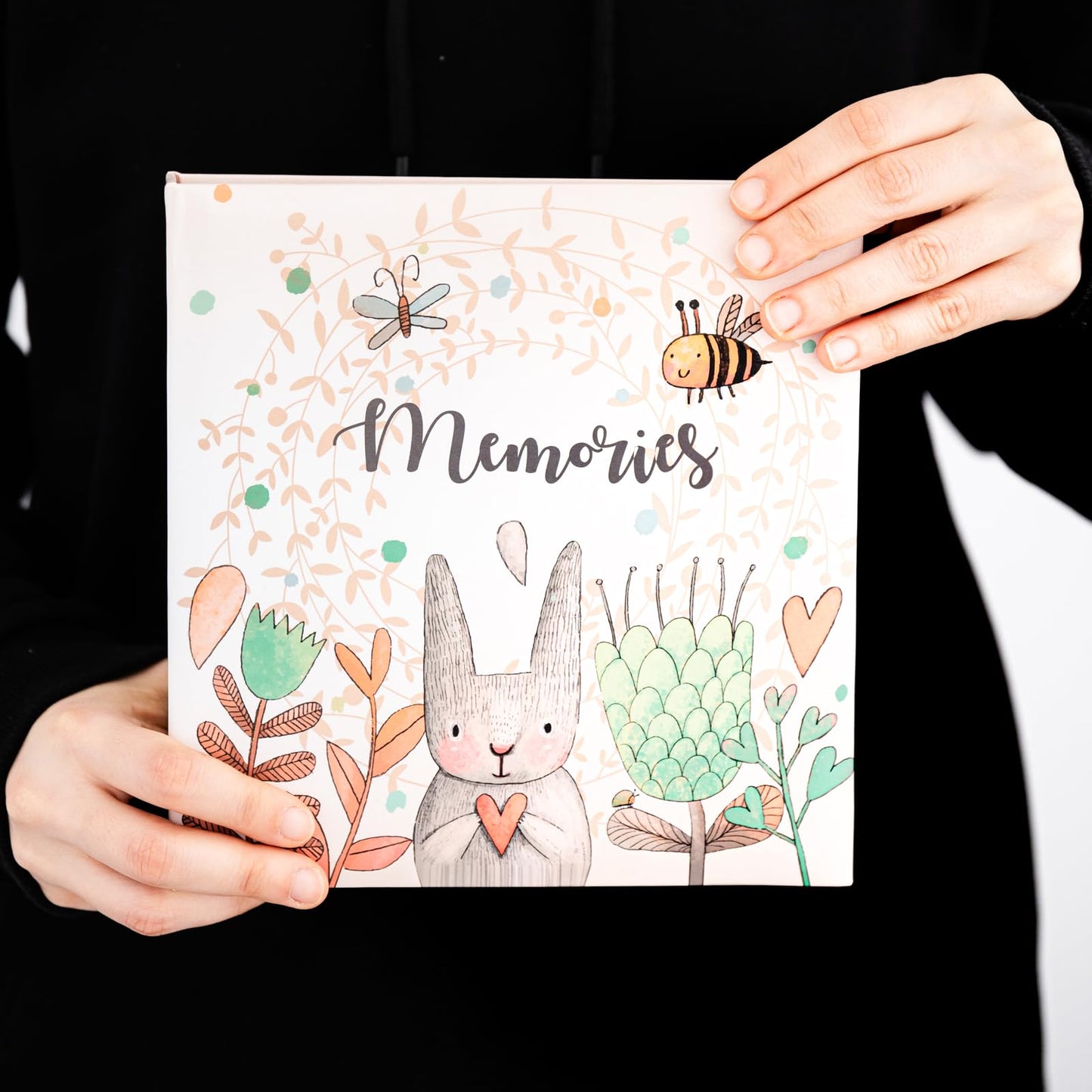 Grupo Erik 6x4 Photo Album - Cute Rabbit | 10x15 cm, 200 Pockets Photo Albums 6x4, Memory Book | Rabbit Gifts Under 15 Pounds, Cute Gifts For Women & For Men