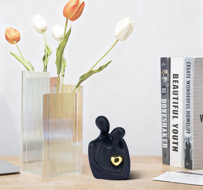 ZMLOOK Black 4.29in Embracing Couple Statue, Suitable for Couples and Lovers, Resin Product, Wedding Decoration for Bride and Groom, Suitable for Modern Living Room and Room Decoration.