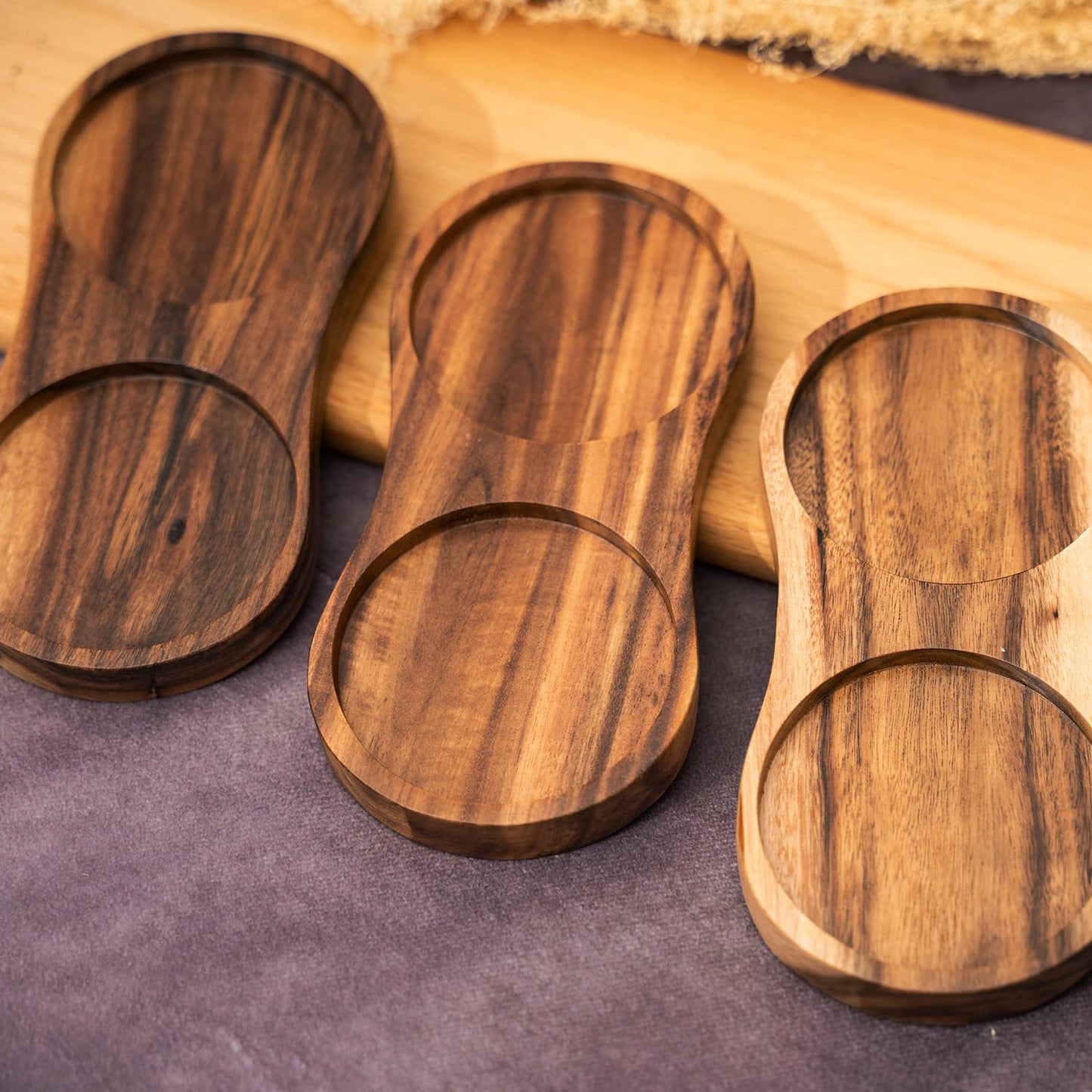 DeroTeno Salt and Pepper Mill Tray, Inner Dia 6.8 cm / 2.68 inch, Acacia Wood, Pepper Grinder Rest, Dining Table Protector (Pepper Mill and Salt Mill are not Included)