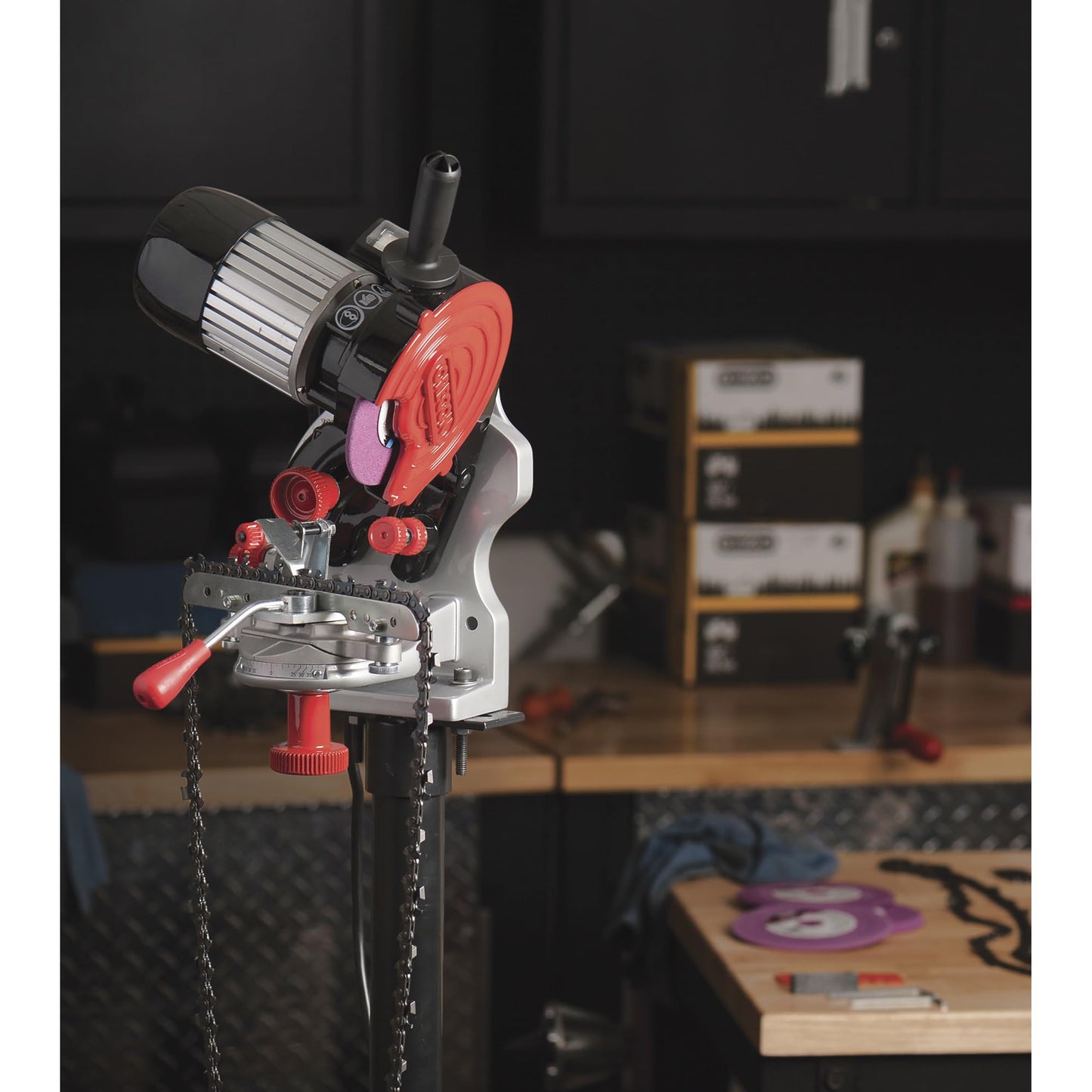 Oregon Professional Compact 120-Volt Bench Grinder, Universal Saw Chain Sharpener, for All Chainsaw Chains (410-120)