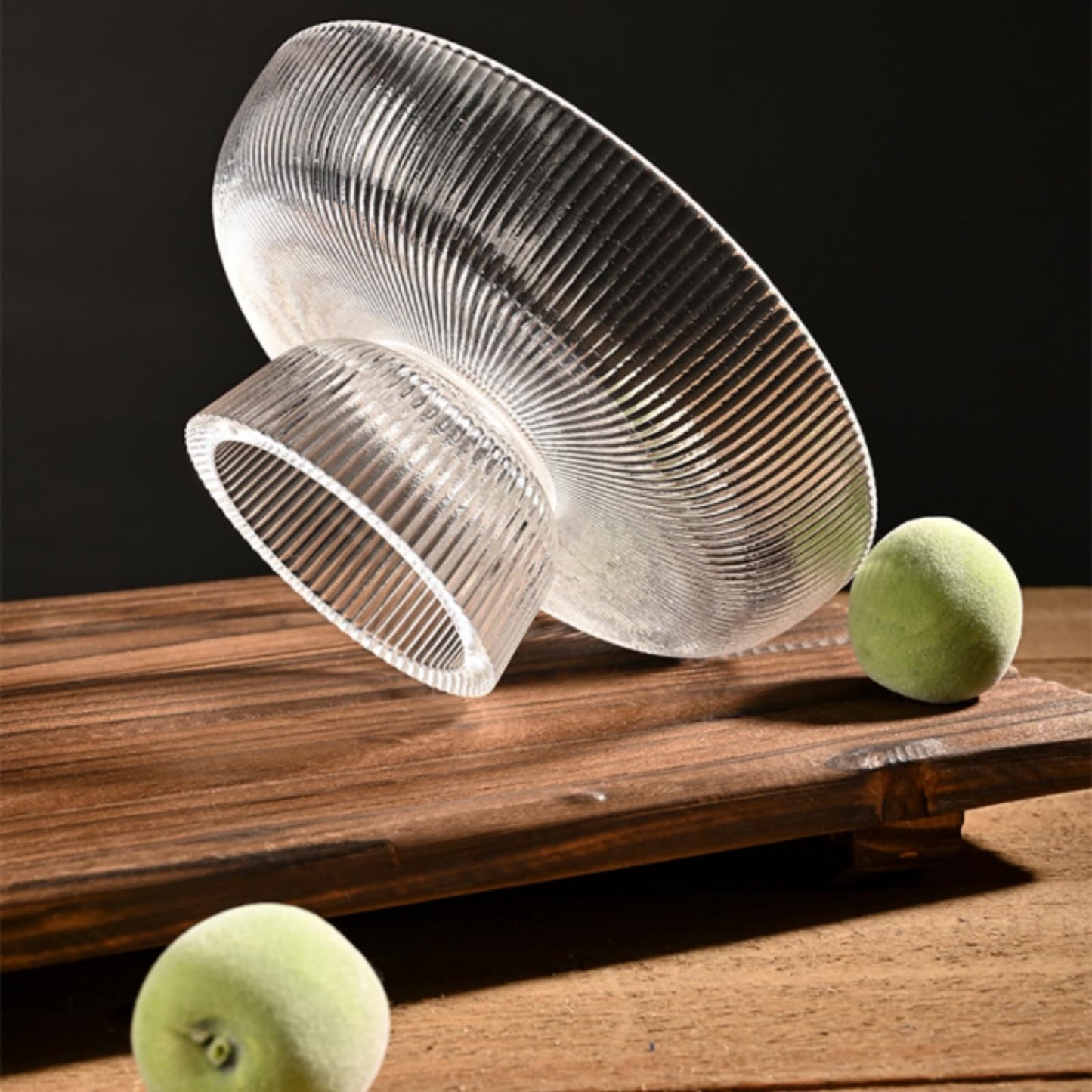 ZOOFOX Fruit Bowl for Kitchen Counter, Large Decorative Glass Bowls with Pedestal, Ribbed Pedestal Bowl for Fruit, Vegetable, Salad and Dessert, Key Bowls for Entry Table