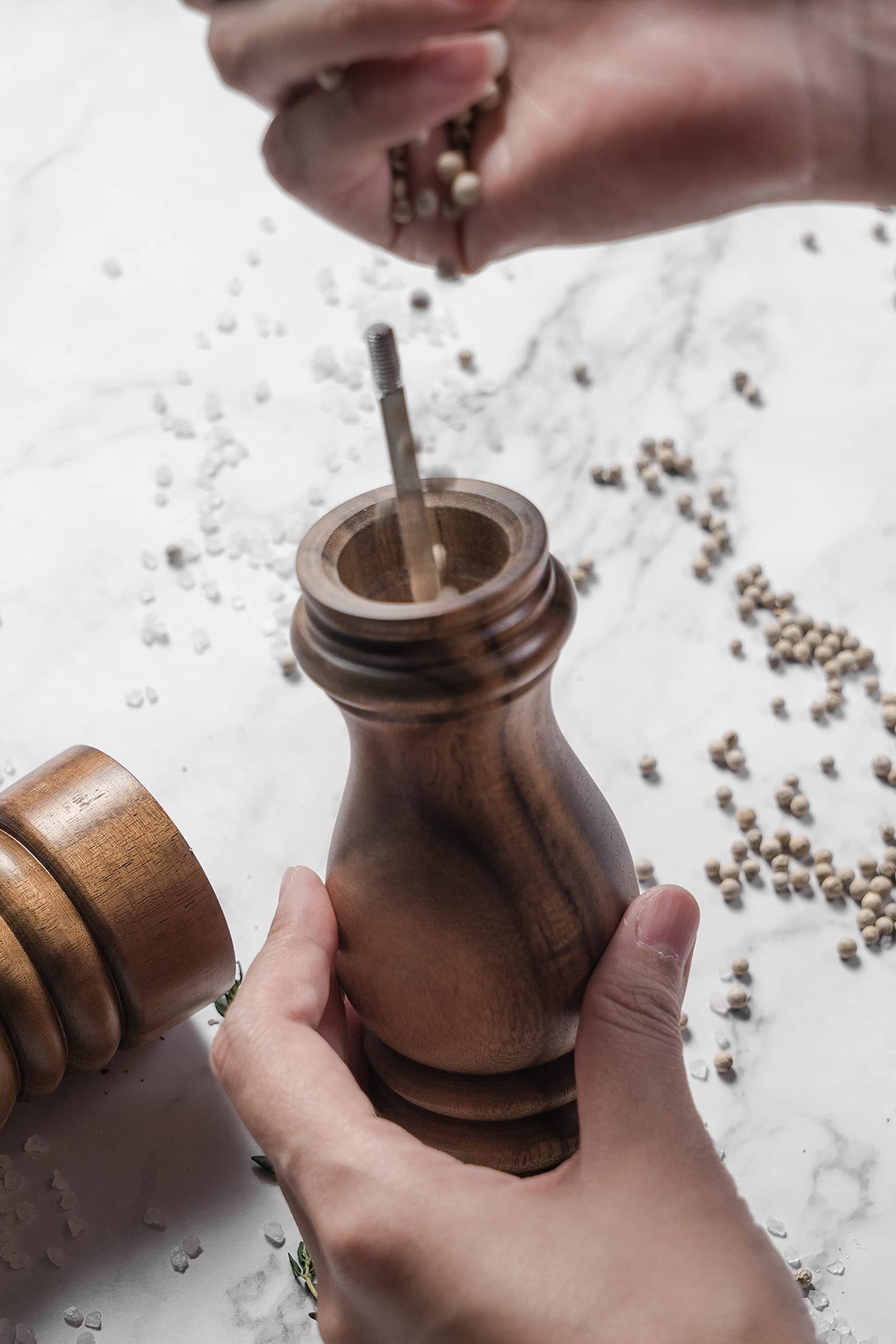 BILL.F Pepper Grinder,Wood Salt and Pepper Grinder Mills Sets, Acacia Wood Manual Salt Grinder Refillable Pepper Mill Sets with Adjustable Ceramic Grinding Rotor - 7 Inch-Set of 2