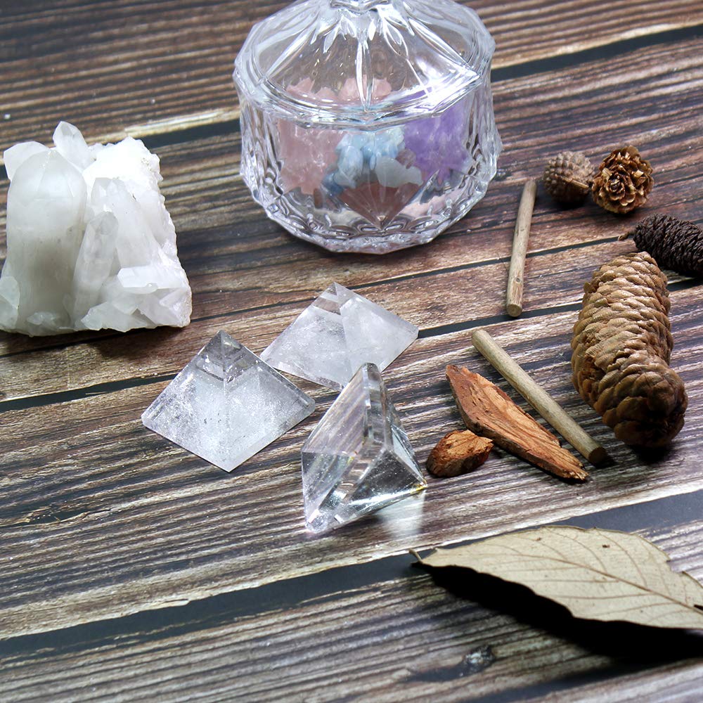 Runyangshi Natural Clear Quartz Crystal Pyramid Energy Generator | 1.6x1.6in (4x4cm) Healing Crystal Pyramid for Protection & Positive Energy | Natural Quartz for Chakra Reiki Home Decor