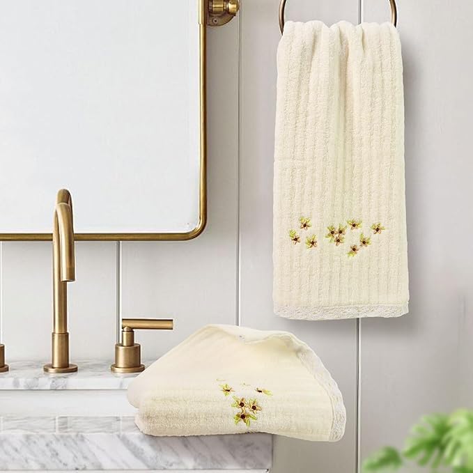 Jacquotha Floral Hand Towels Set of 2