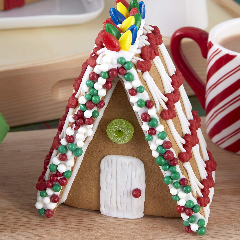 Wilton Build it Yourself Mini Village Gingerbread Decorating Kit