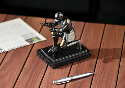 Amoysanli Executive Knight Pen Holder Decorative Resin Pen Holders For Desk Organizer Cool Ornament Gift For Office and Home (Iron)